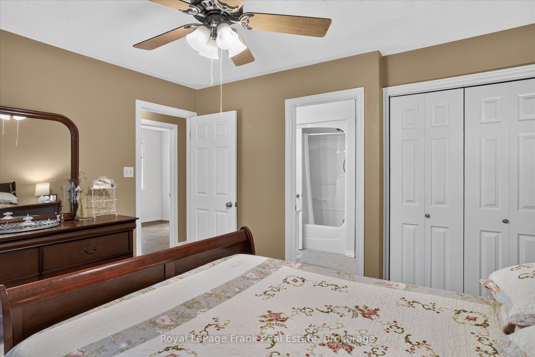 124 Sumcot Drive Property Photo 28