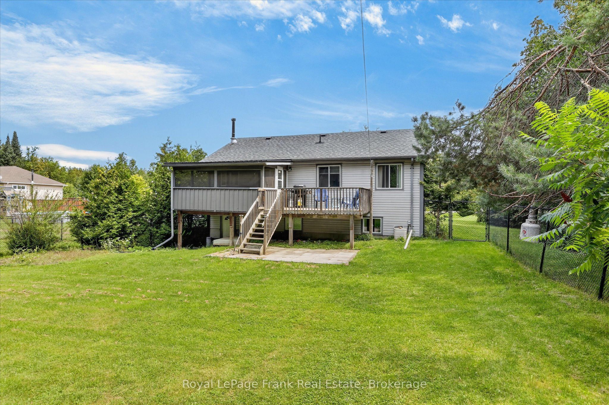 124 Sumcot Drive Property Photo 35