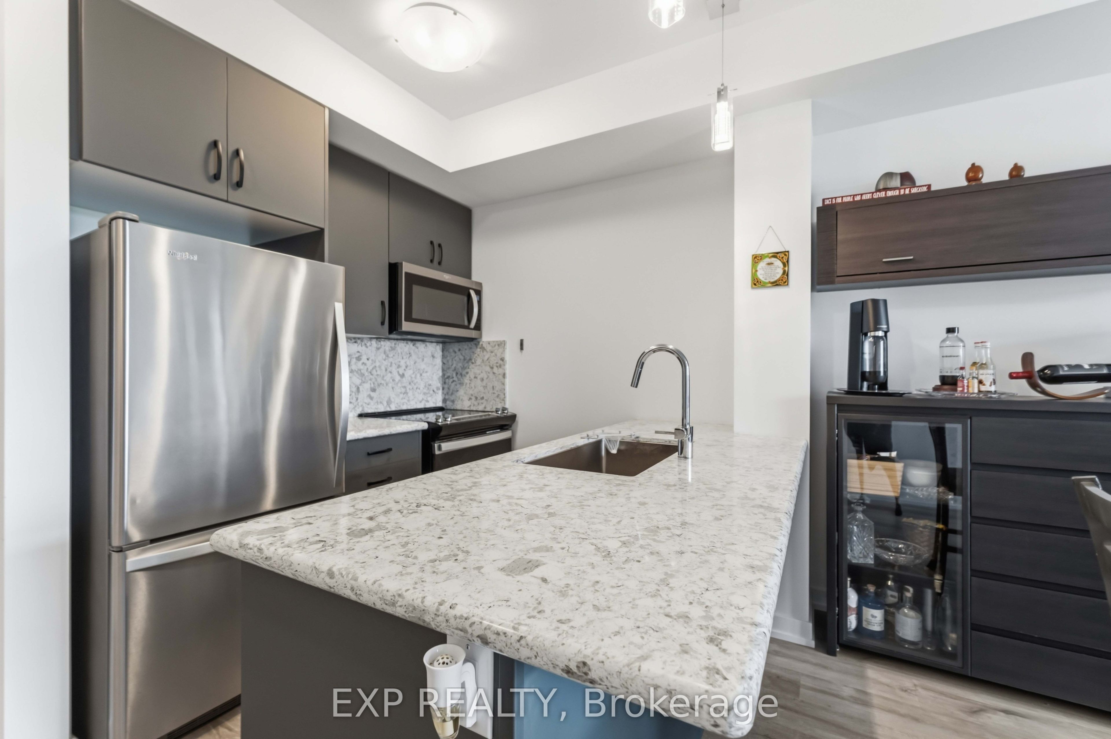 450 Dundas Street E Unit # 601 Property Photo 11