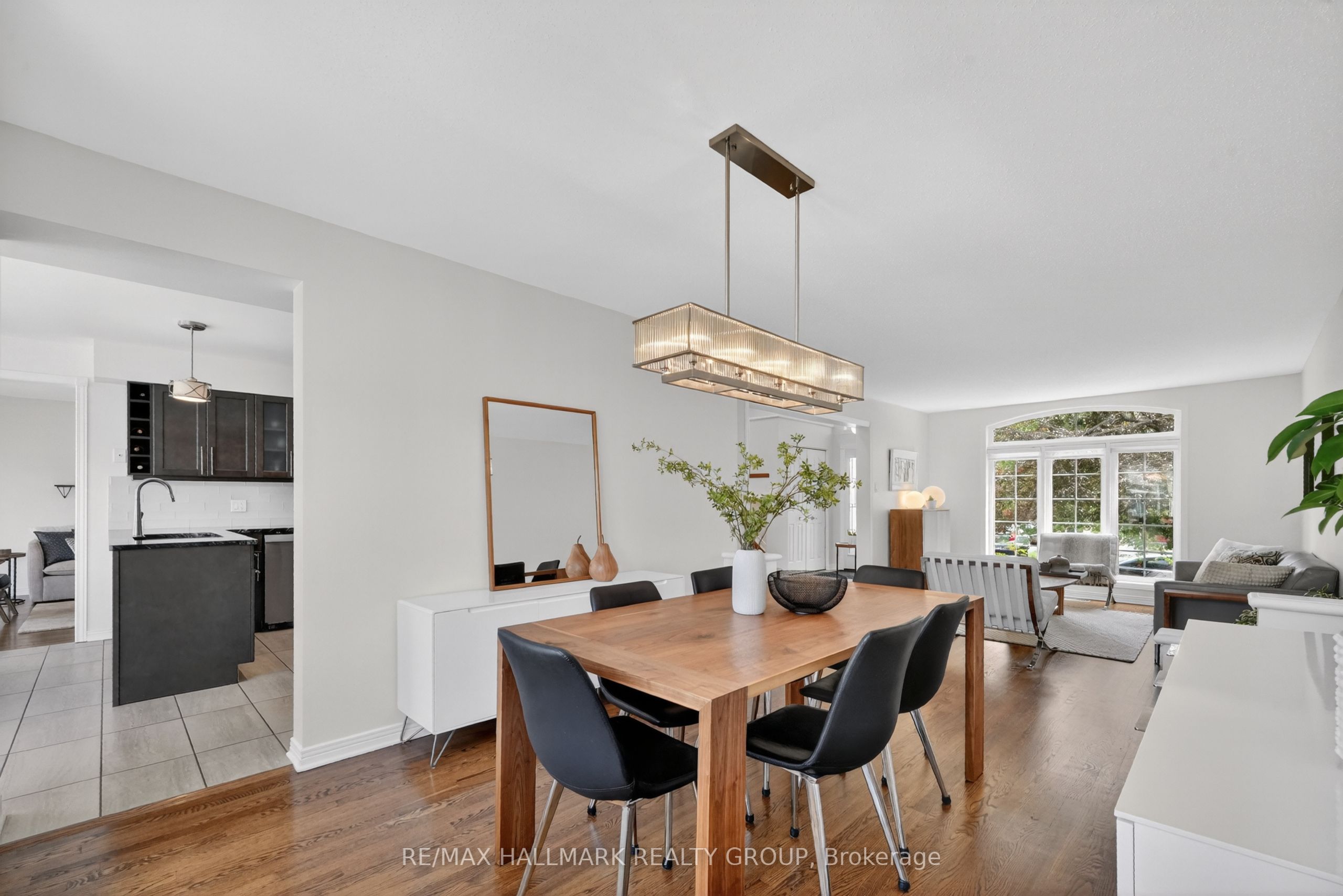 1091 Charest Way Property Photo 10