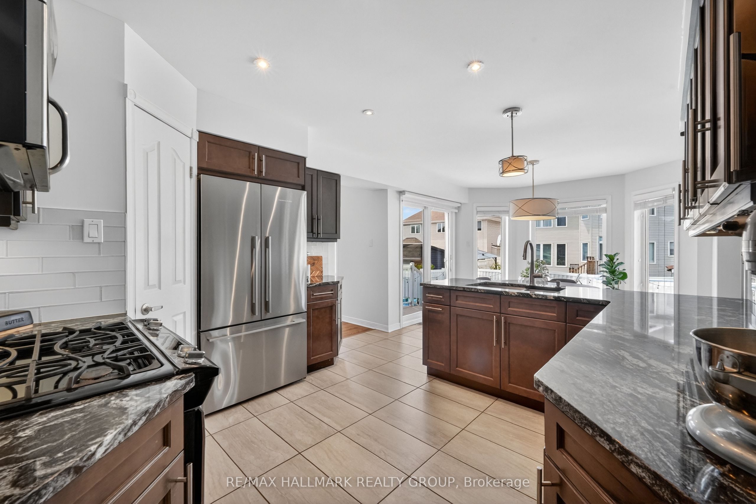 1091 Charest Way Property Photo 13