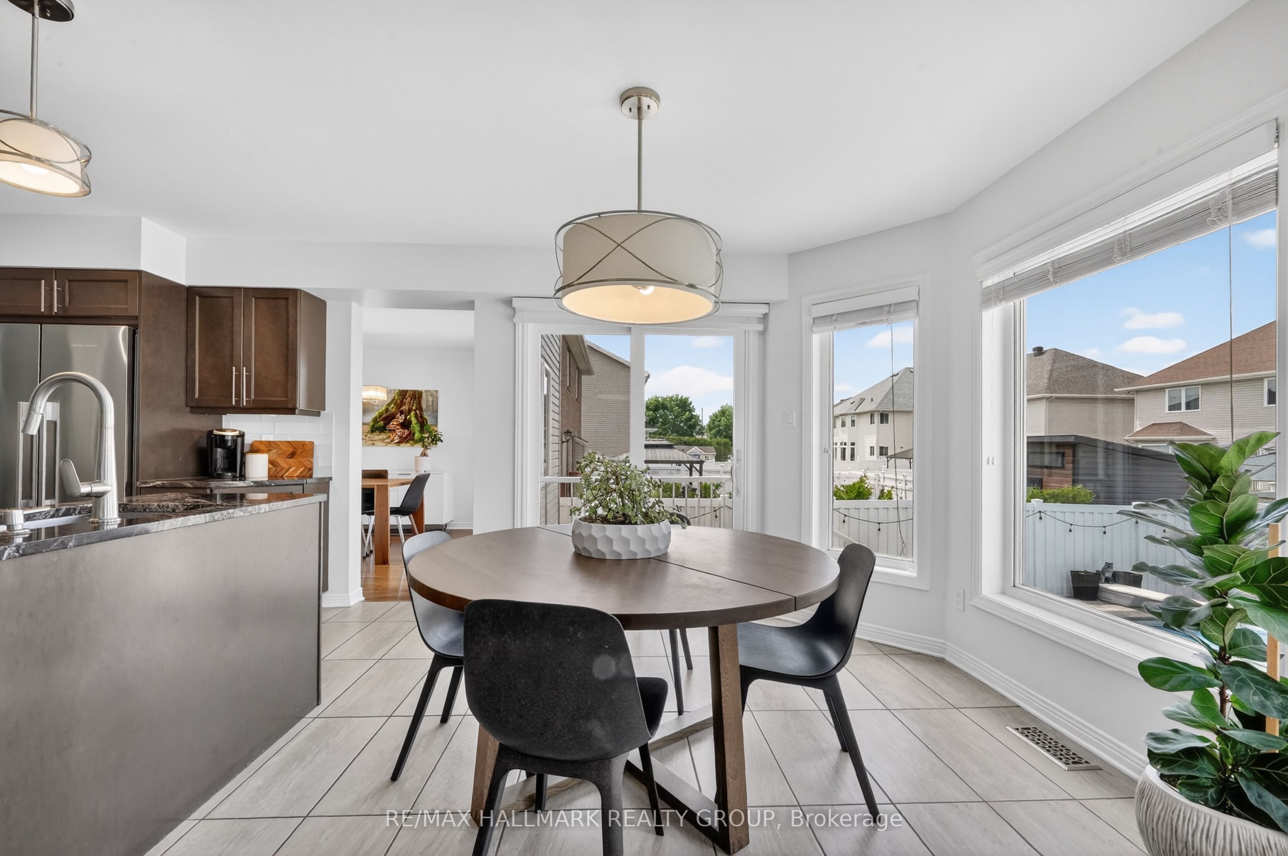 1091 Charest Way Property Photo 15