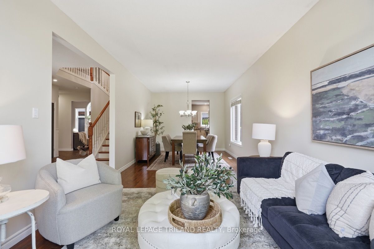365 Richmeadow Road Property Photo 5