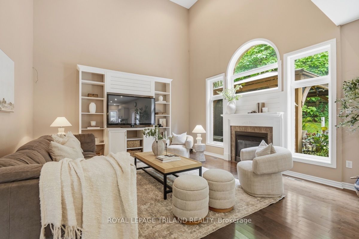 365 Richmeadow Road Property Photo 11