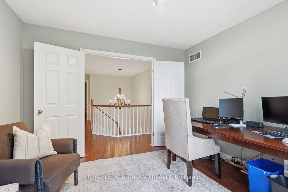 365 Richmeadow Road Property Photo 18
