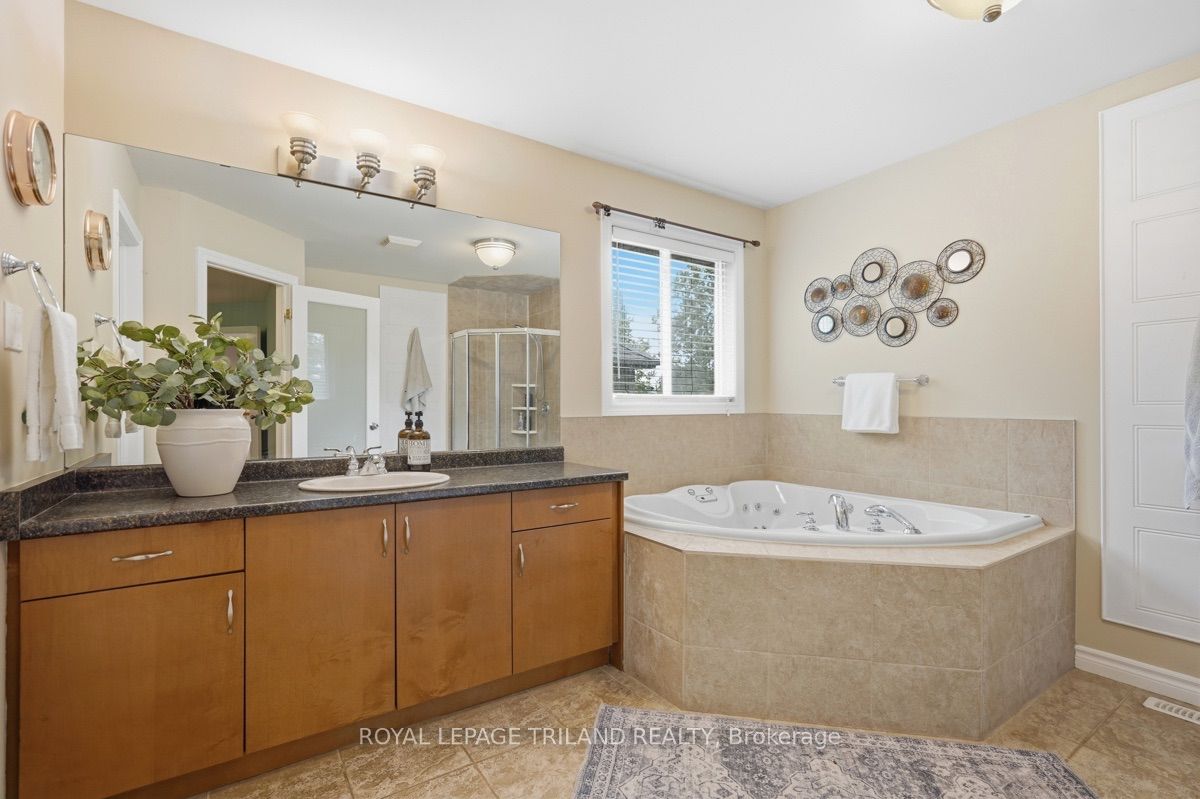 365 Richmeadow Road Property Photo 23