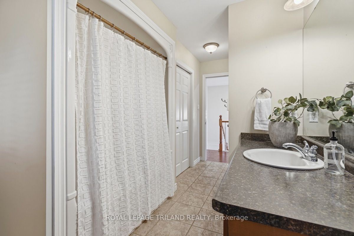 365 Richmeadow Road Property Photo 29