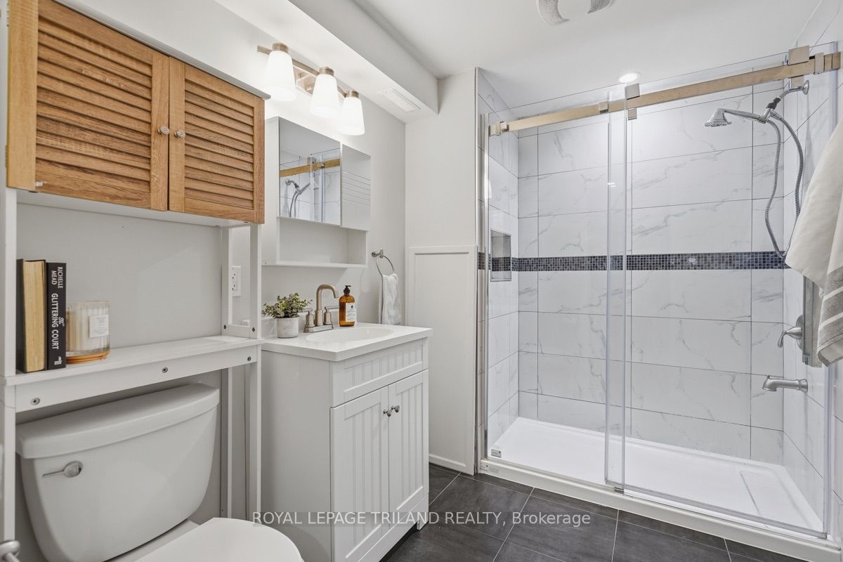 365 Richmeadow Road Property Photo 35