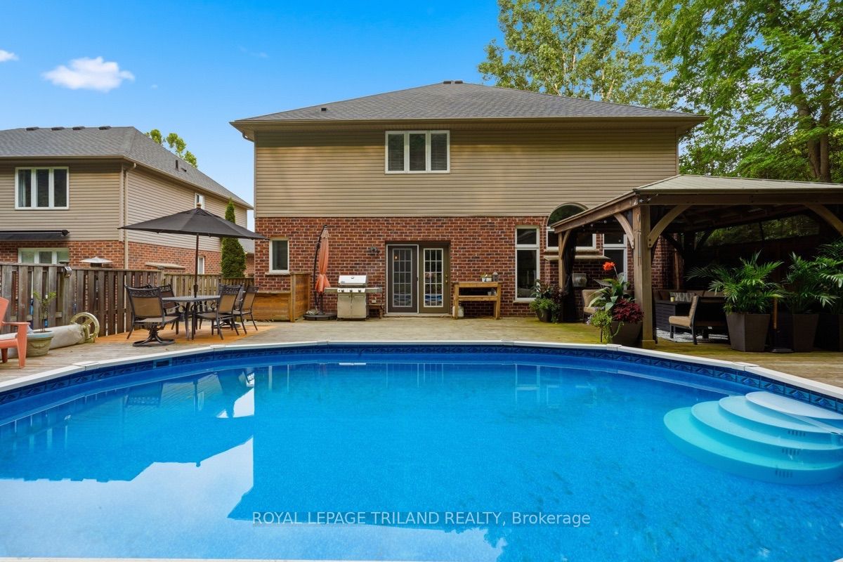 365 Richmeadow Road Property Photo 38