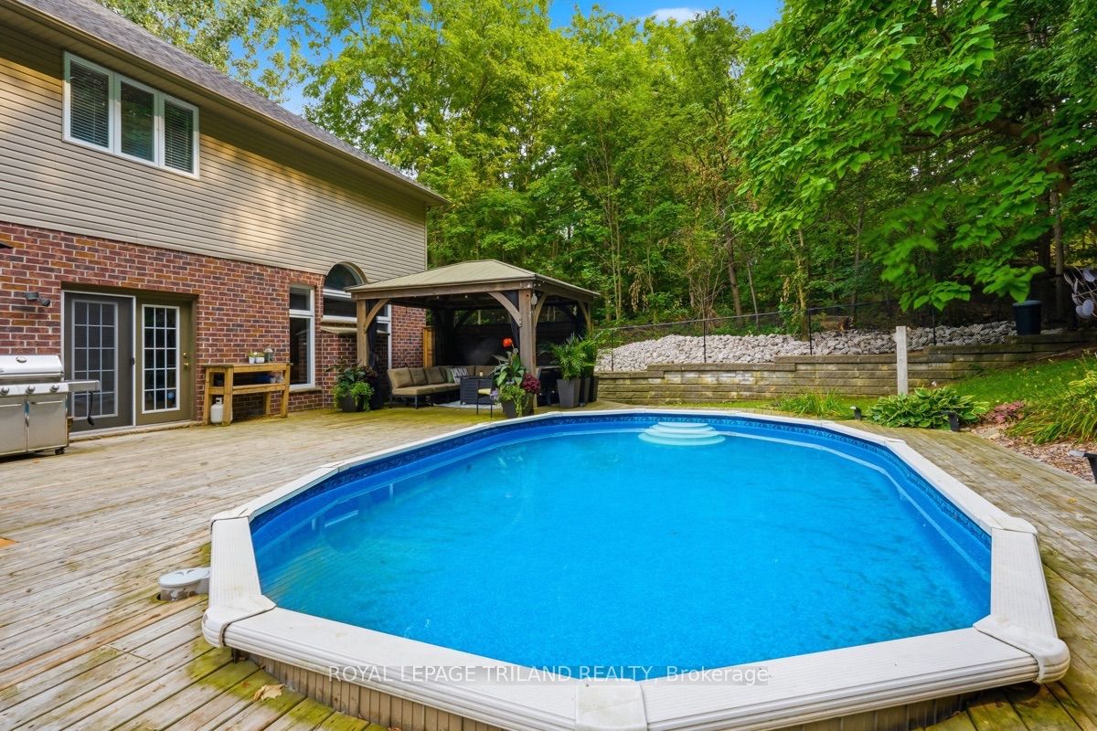 365 Richmeadow Road Property Photo 39