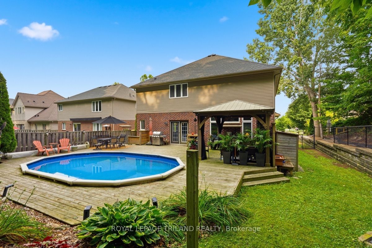 365 Richmeadow Road Property Photo 41