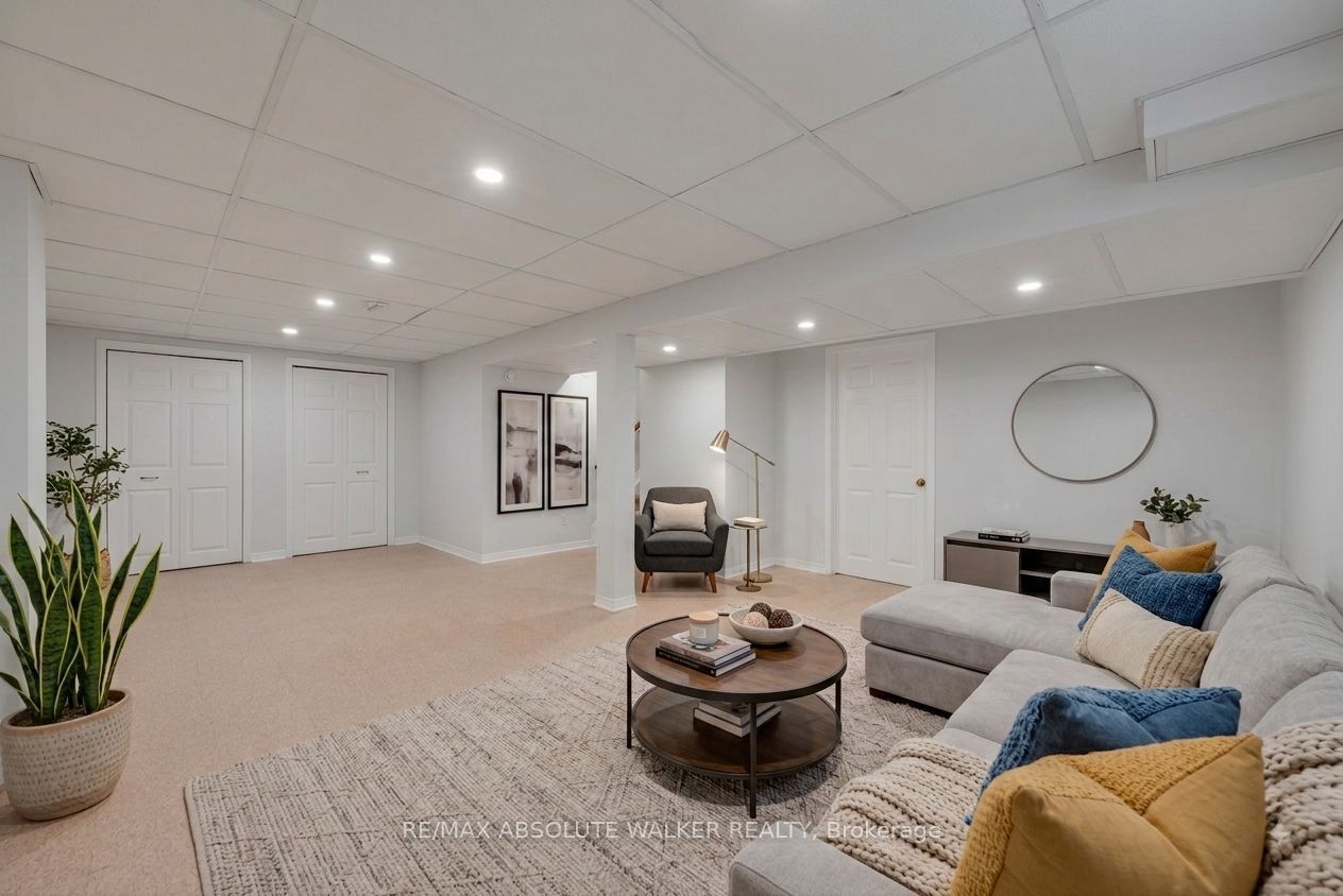 65 Halley Street Property Photo 33