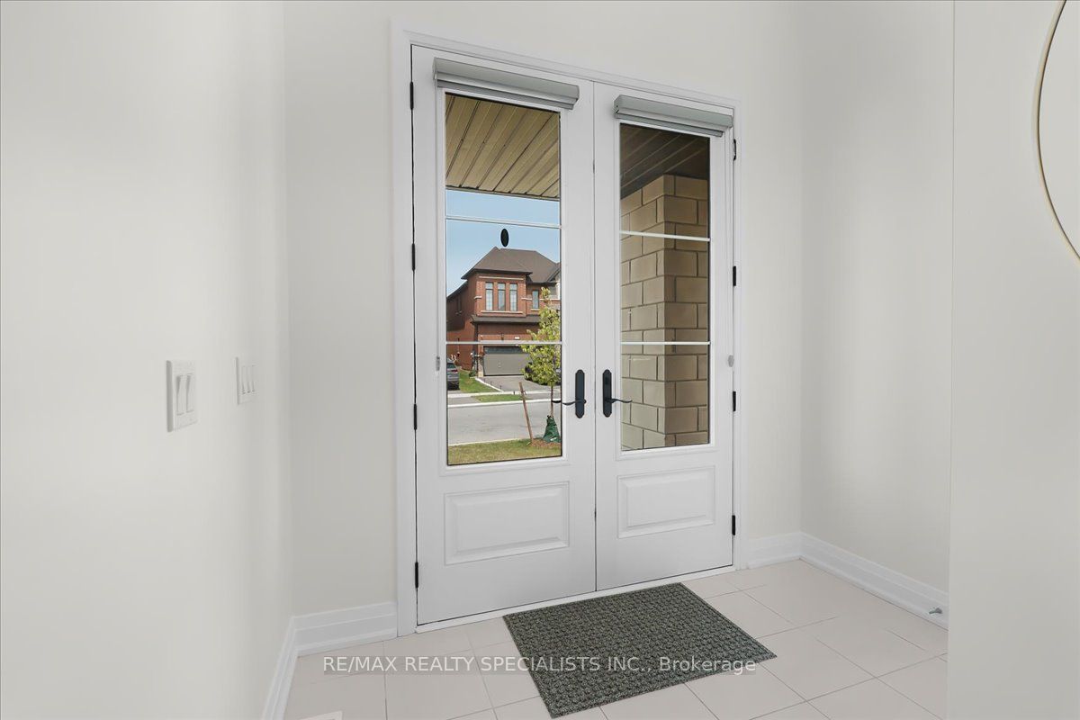 832 Knights Lane Property Photo 8