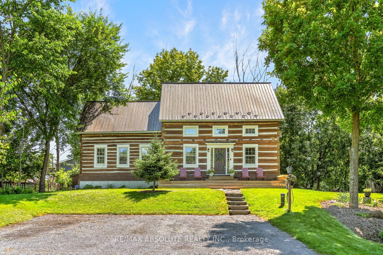 140 Creek Drive Property Photo 1