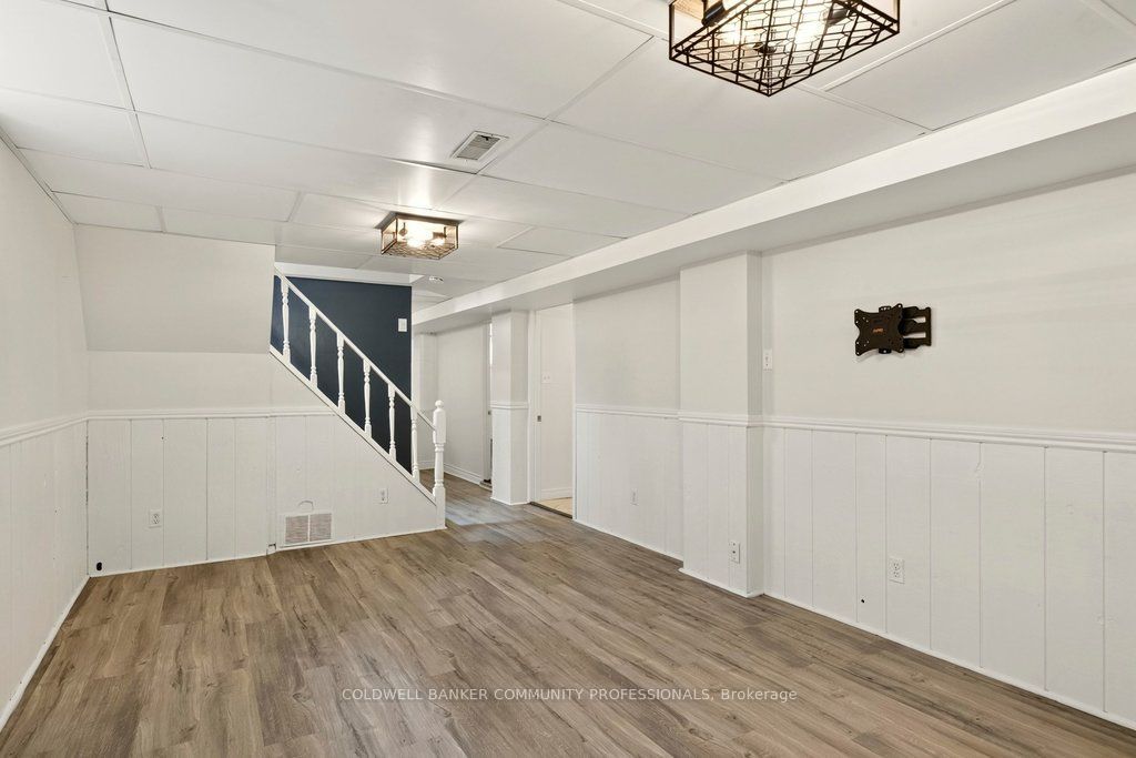 780 Garth Street Property Photo 29