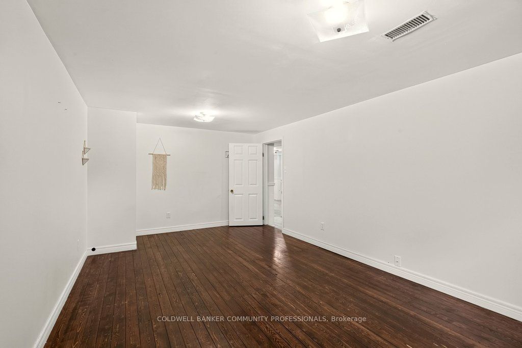 780 Garth Street Property Photo 42