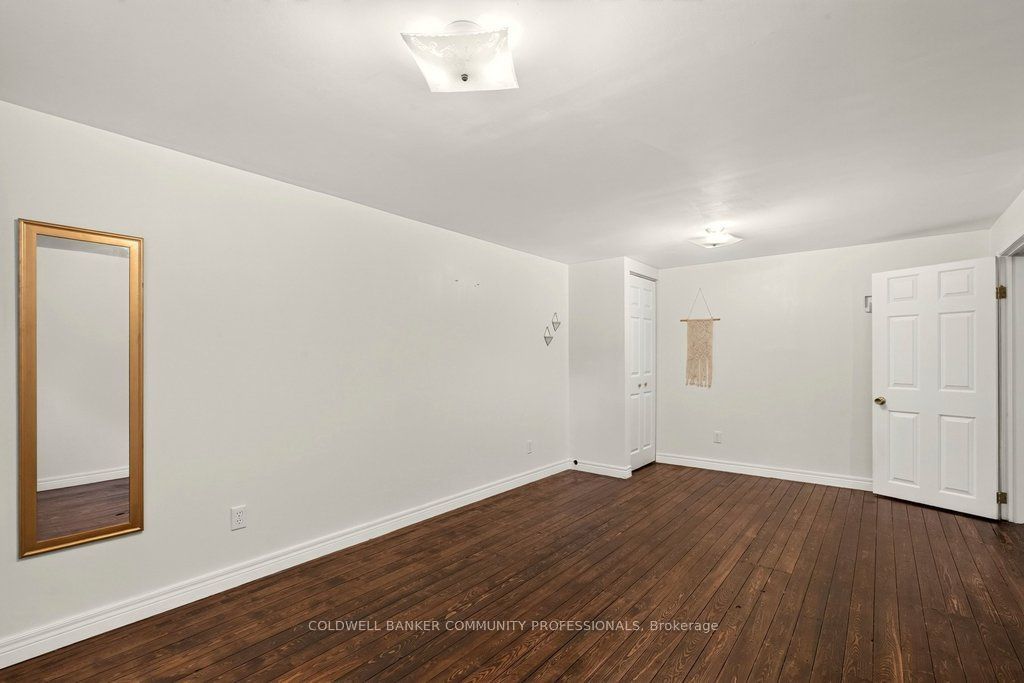 780 Garth Street Property Photo 43