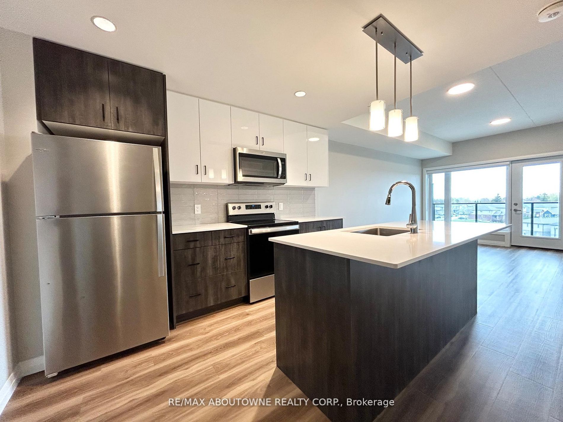 28 Westhill Drive 201 Property Photo 4