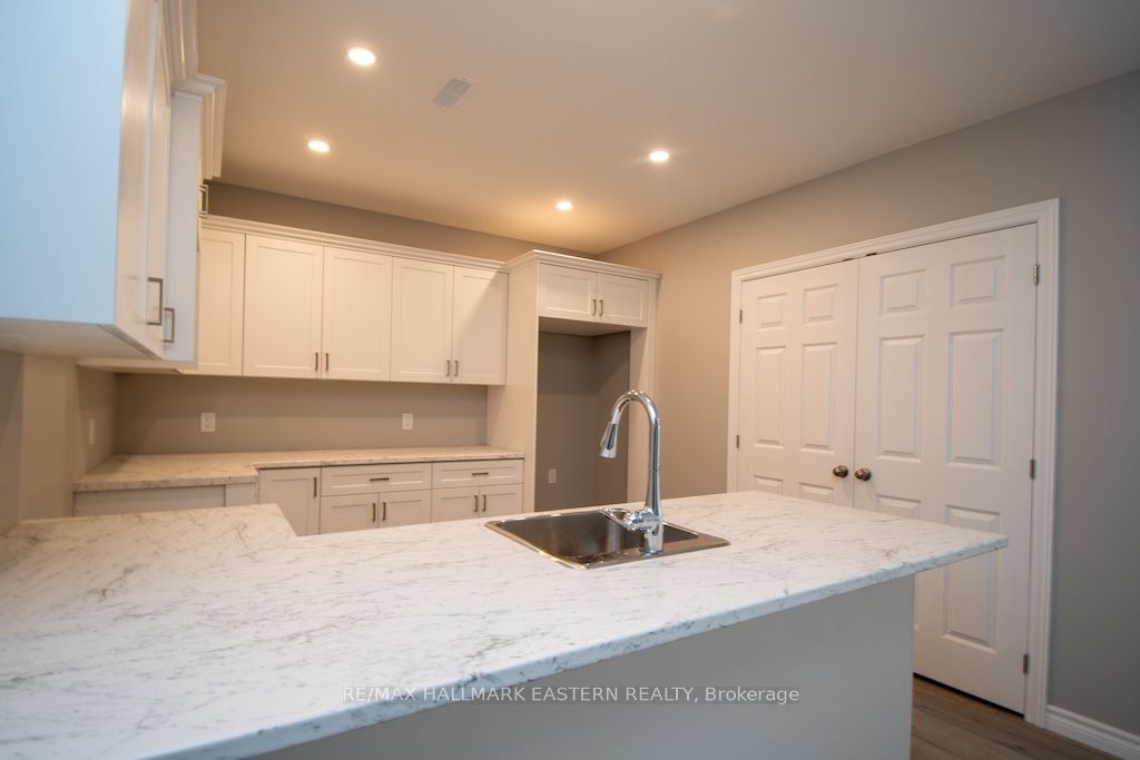 1864 Lakehurst Road Property Photo 2