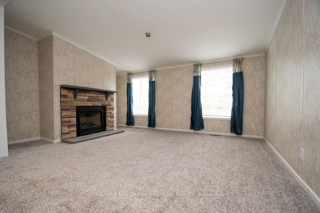 1864 Lakehurst Road Property Photo 3