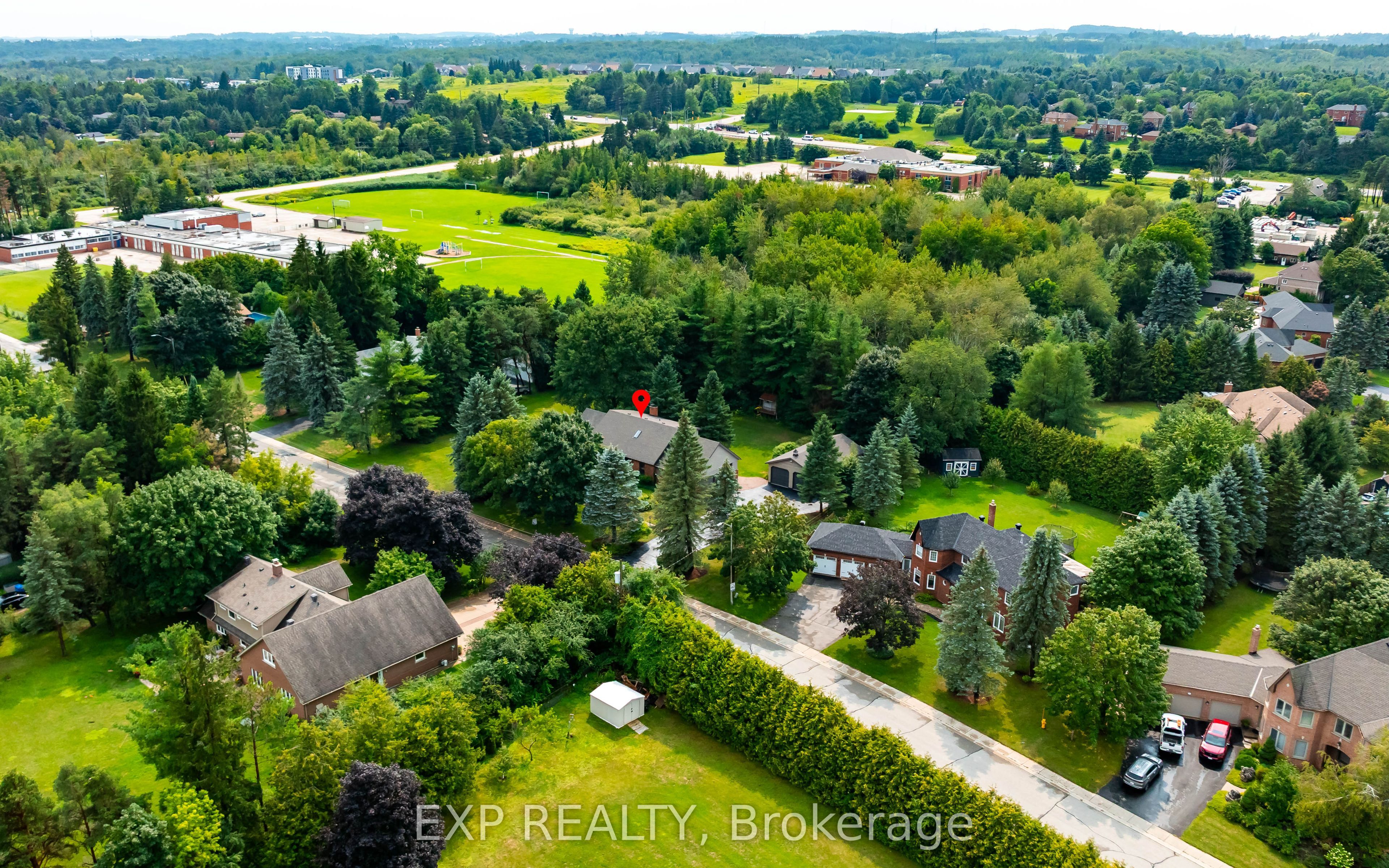 9 Leader Drive Property Photo 3