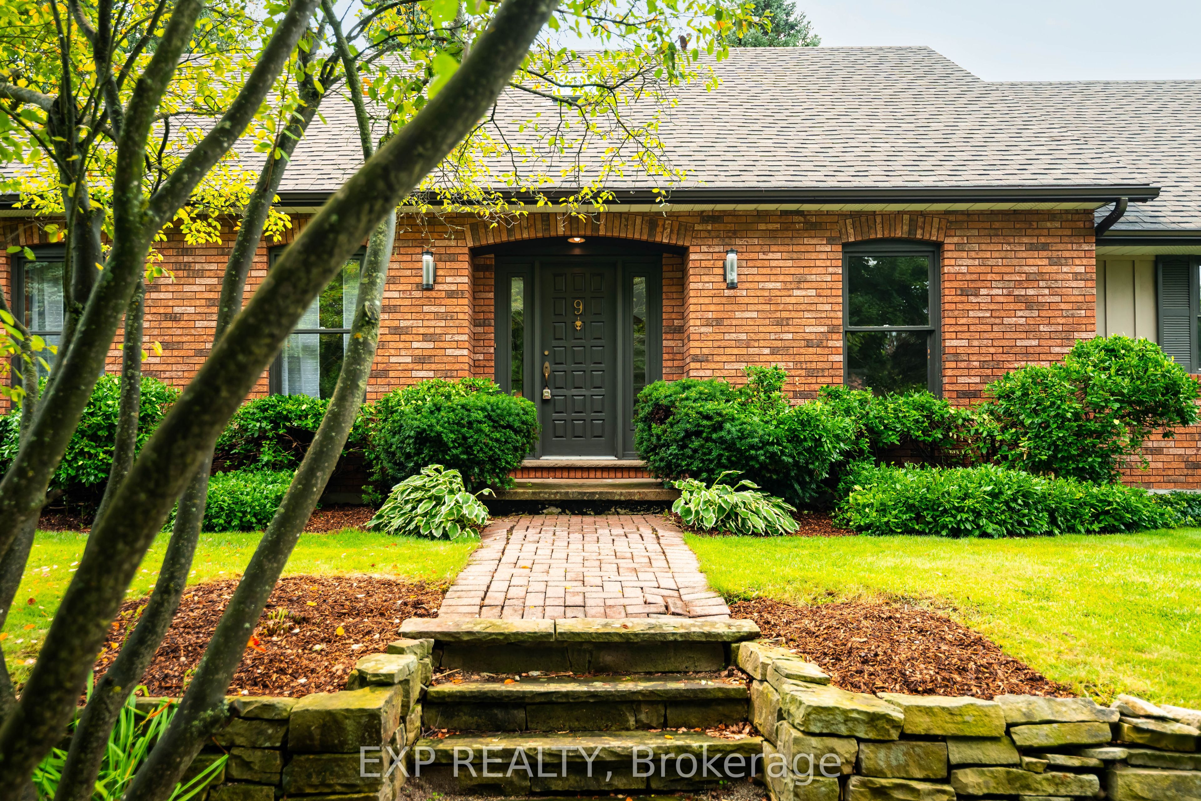 9 Leader Drive Property Photo 7