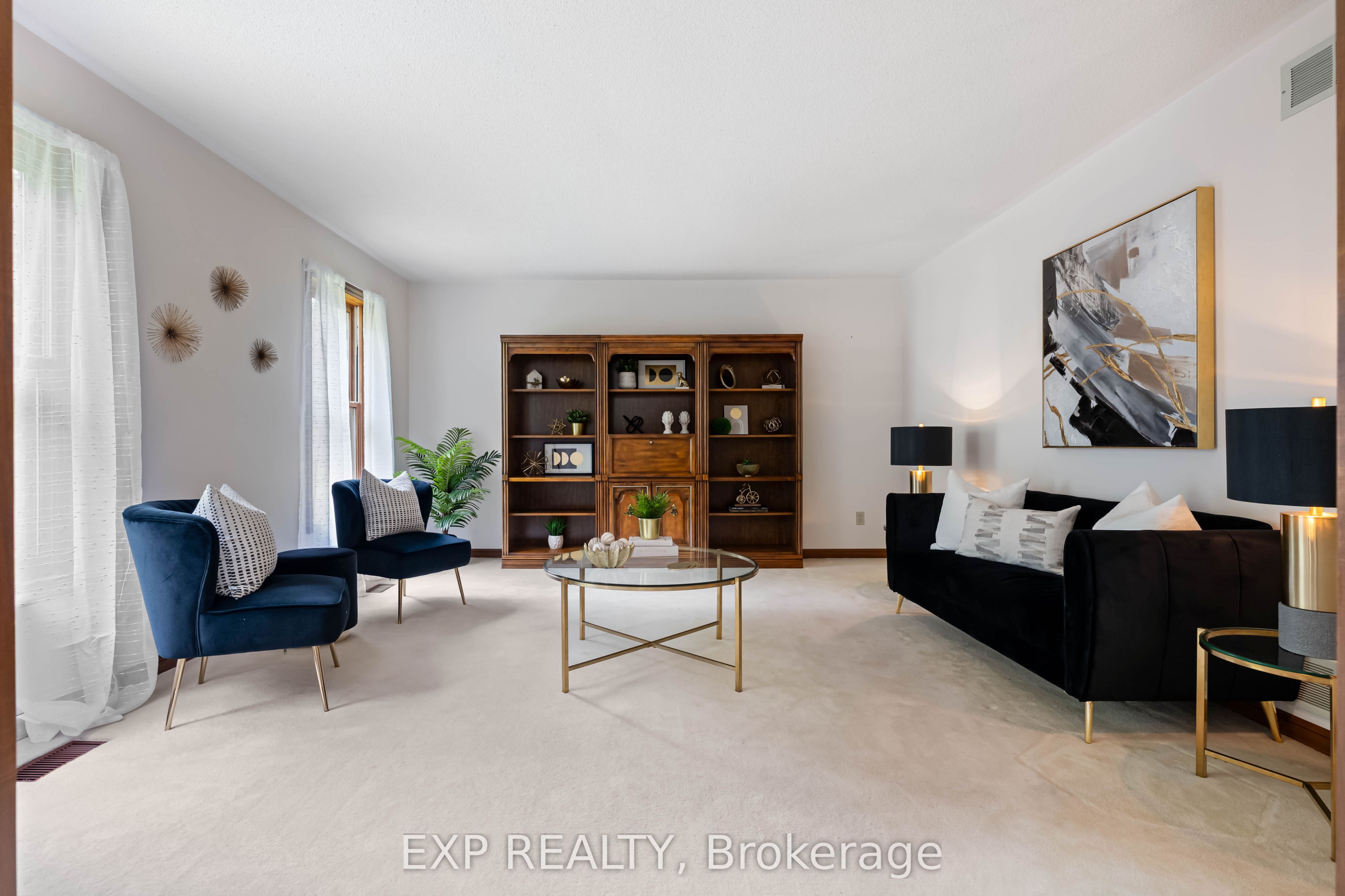 9 Leader Drive Property Photo 9