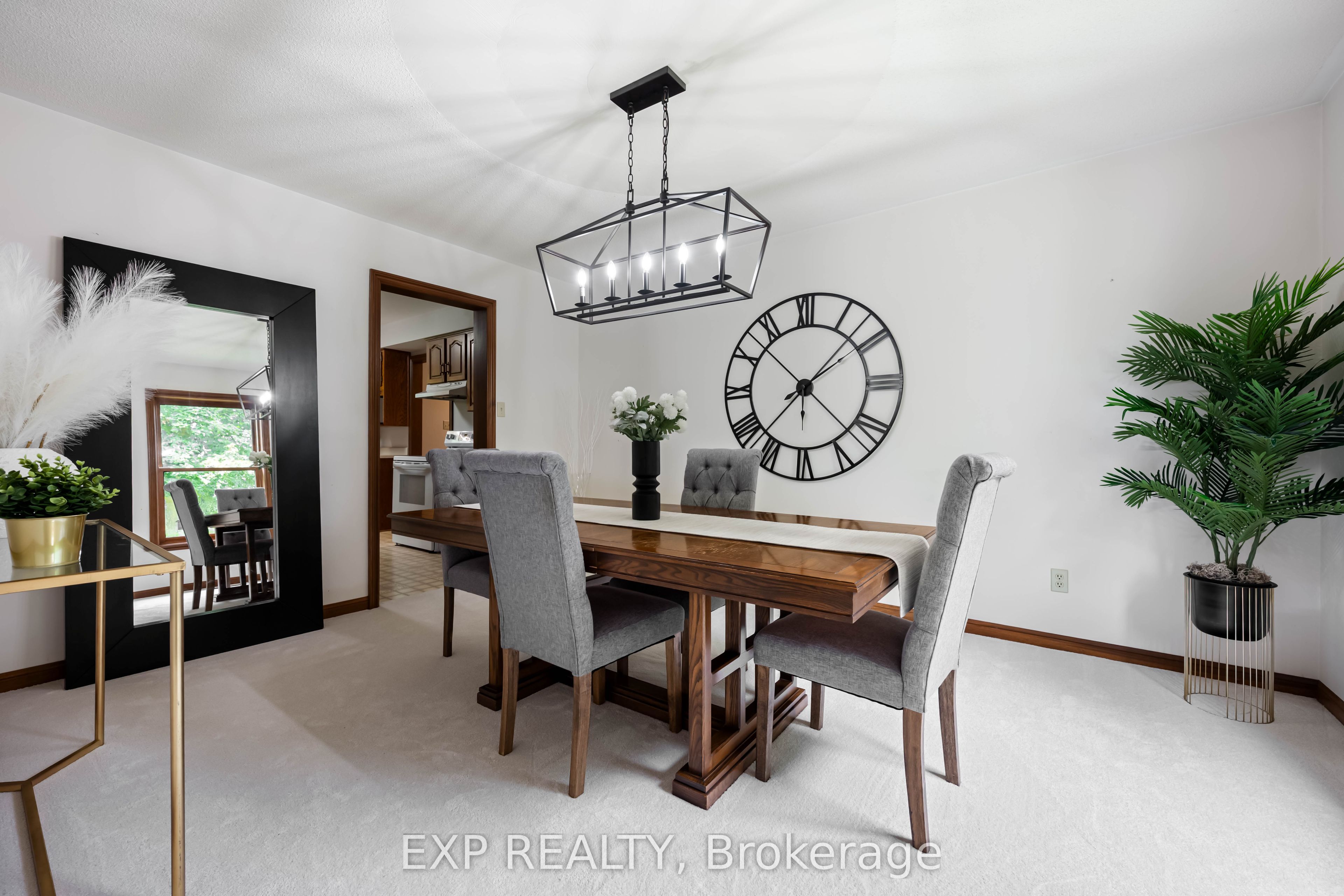 9 Leader Drive Property Photo 12