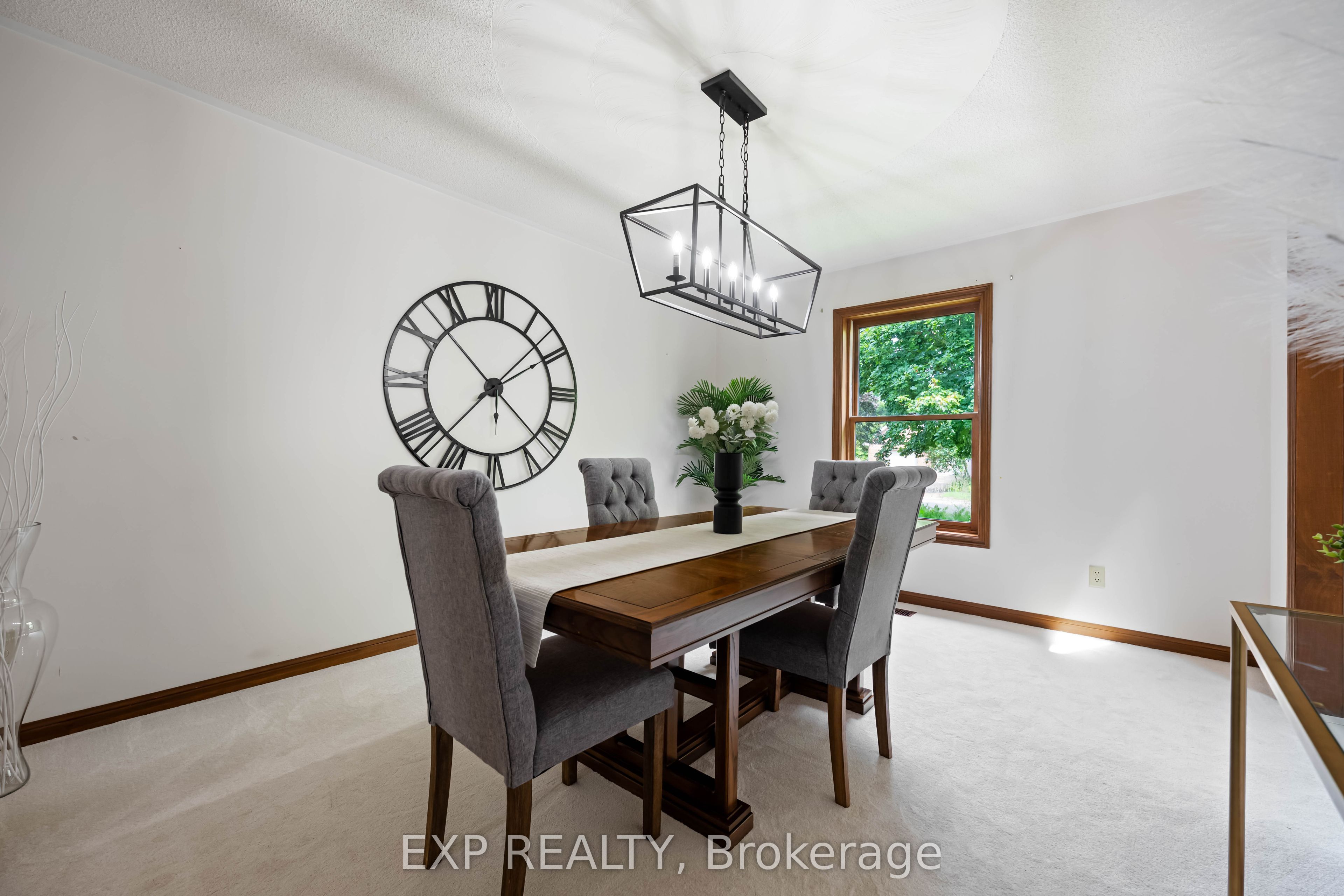 9 Leader Drive Property Photo 13