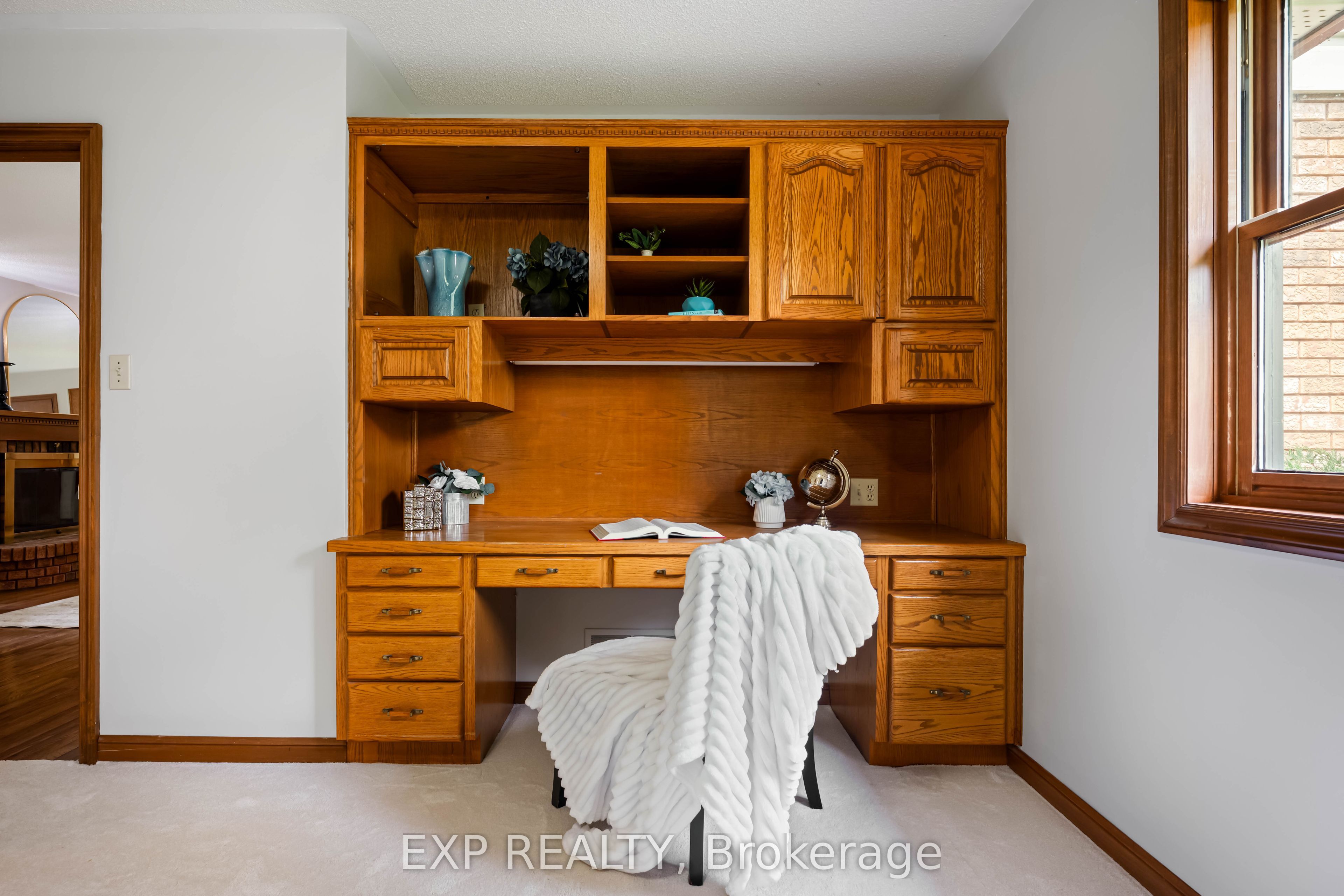 9 Leader Drive Property Photo 28