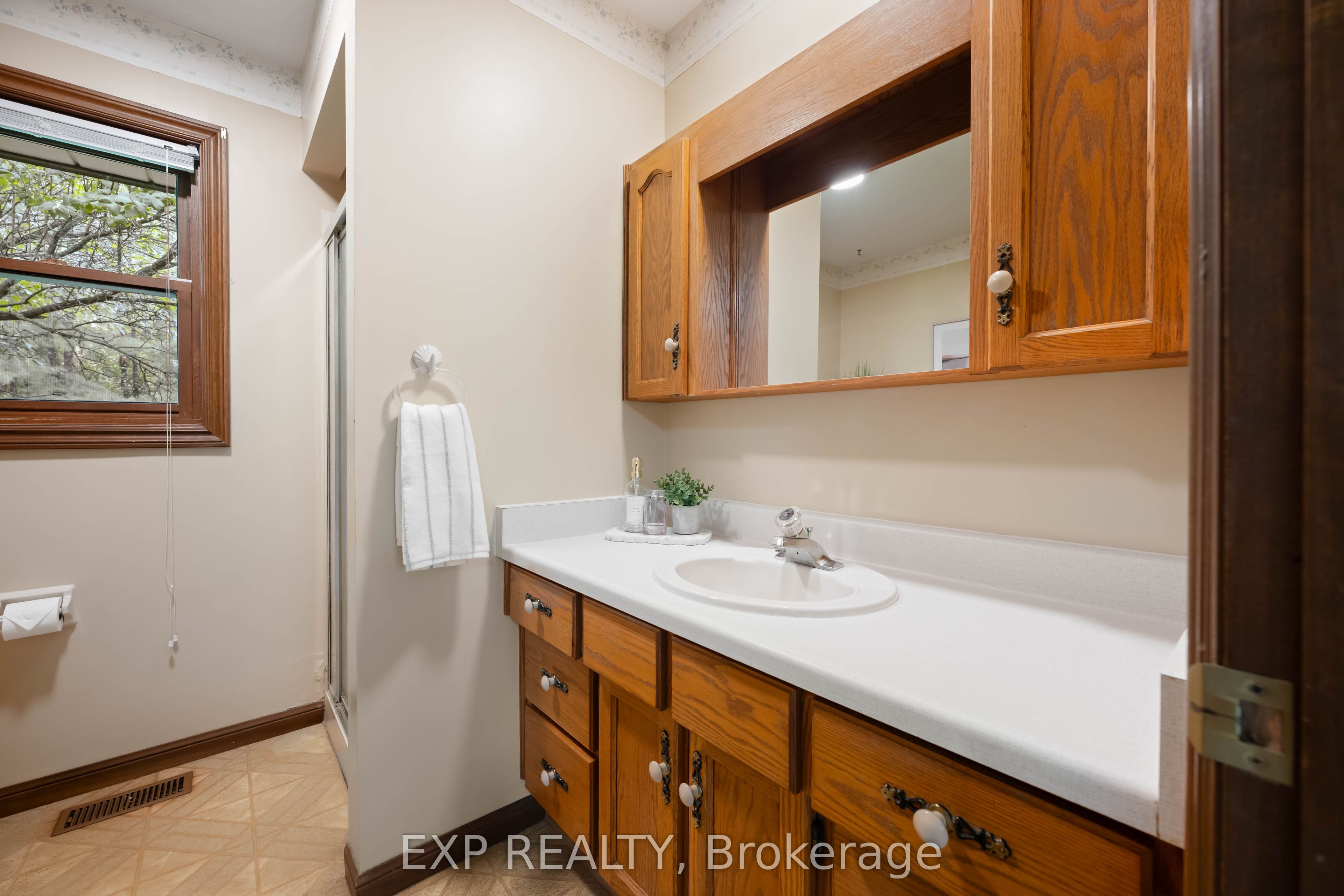 9 Leader Drive Property Photo 29