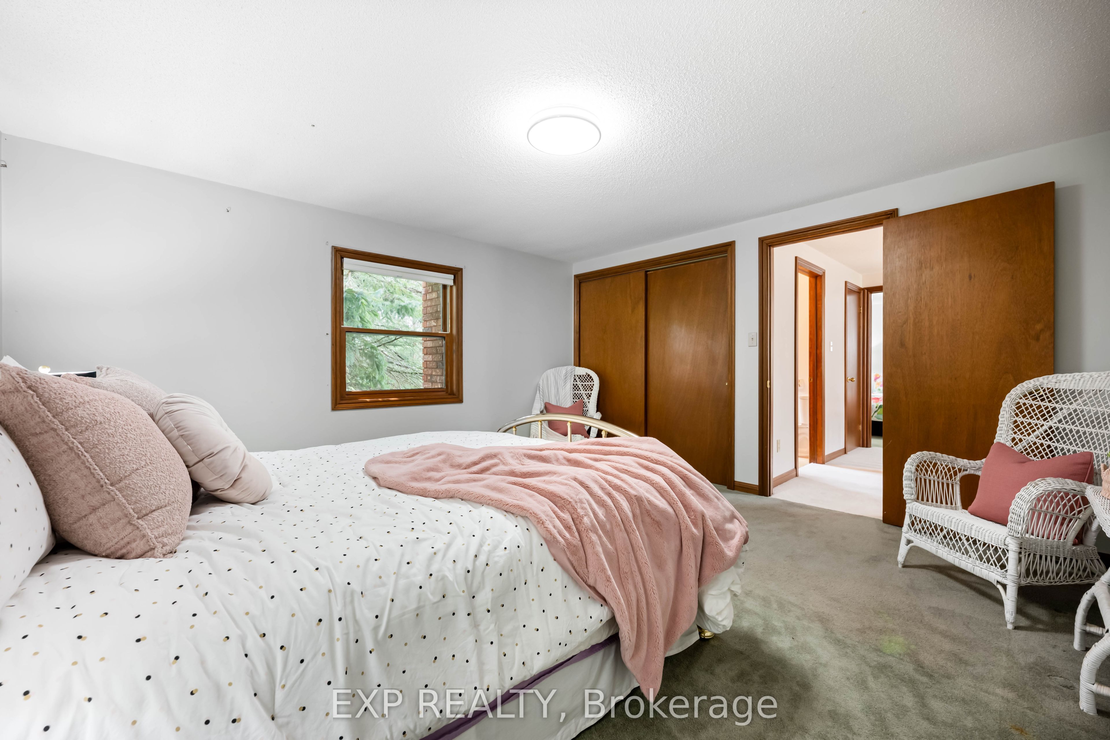 9 Leader Drive Property Photo 35