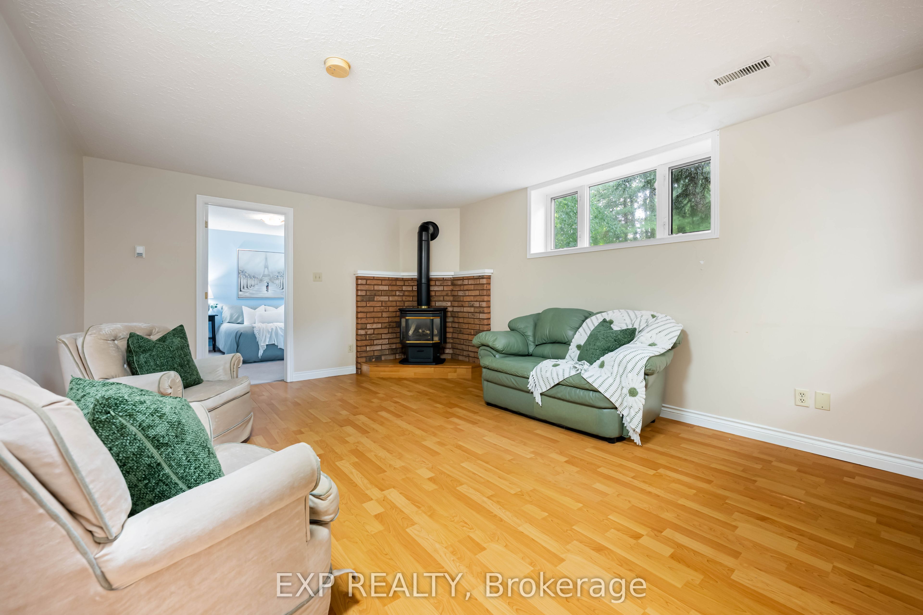 9 Leader Drive Property Photo 41