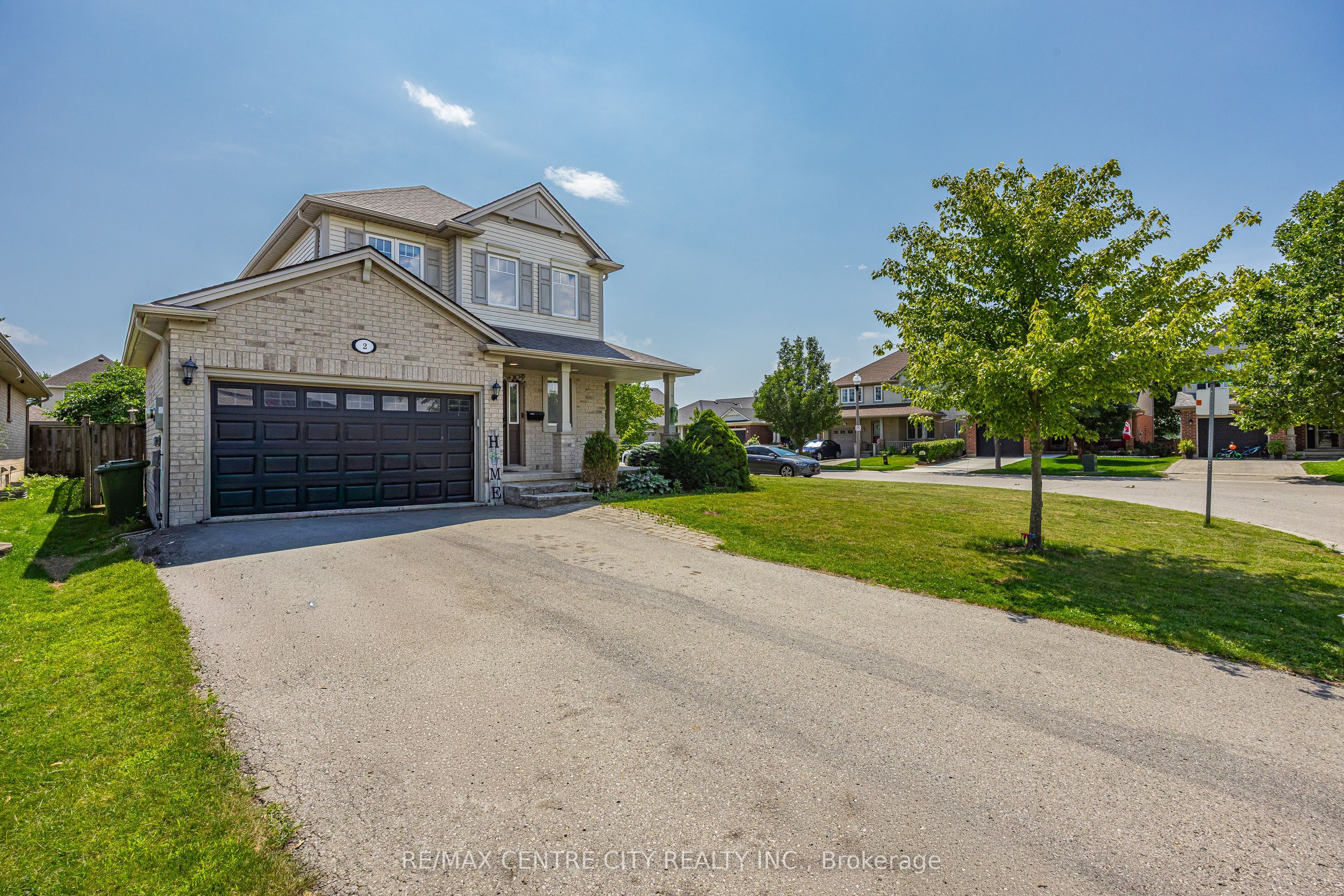 2 Fenwick Court Property Photo 2