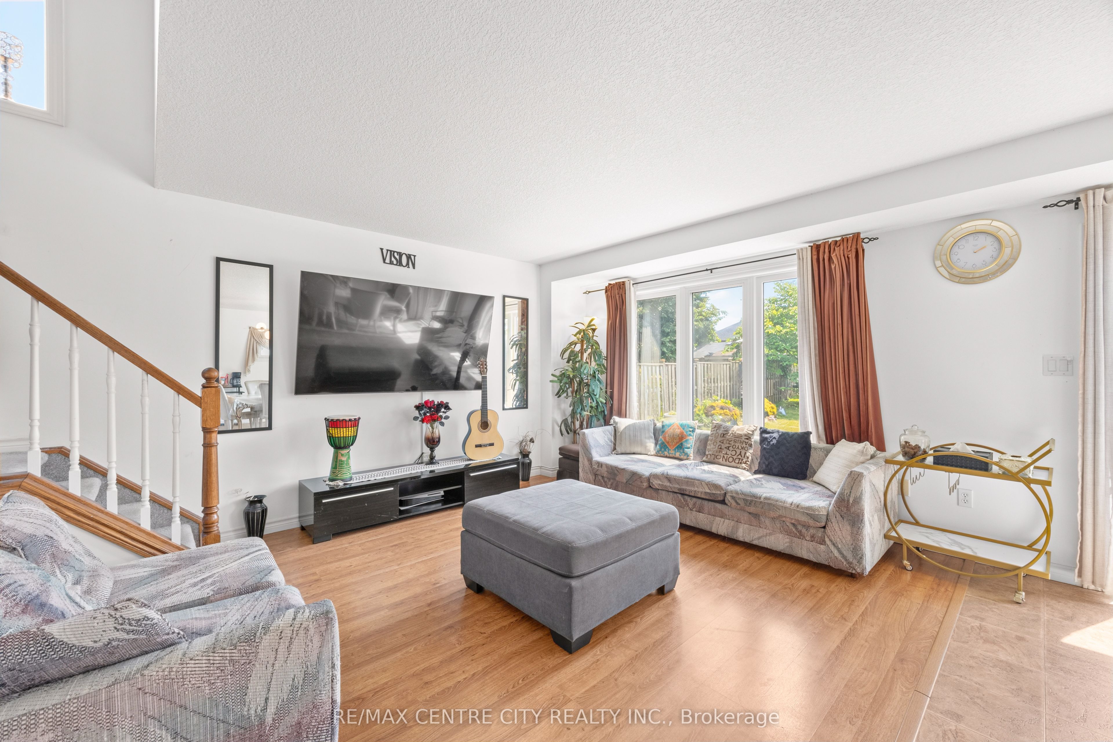 2 Fenwick Court Property Photo 15