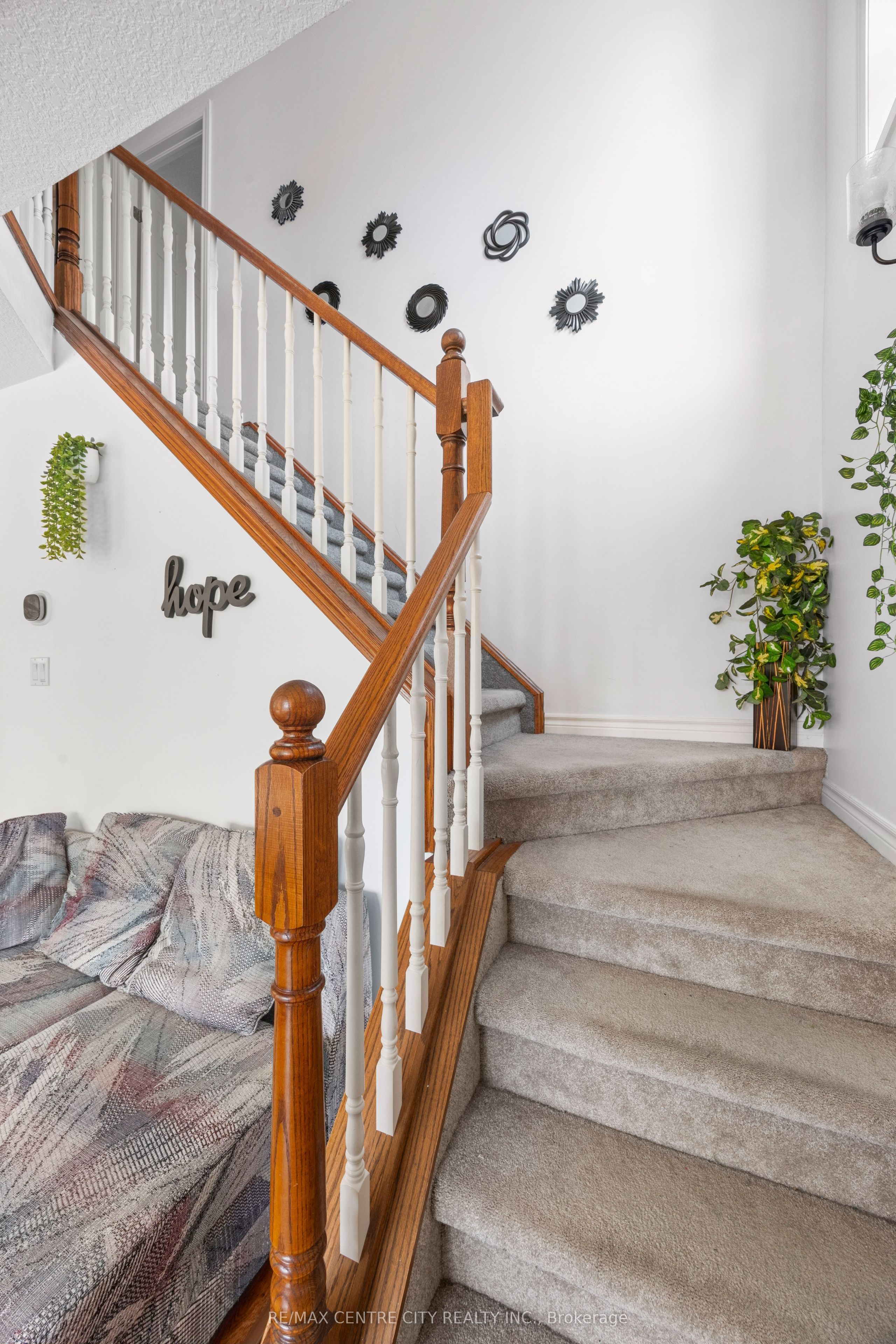 2 Fenwick Court Property Photo 19