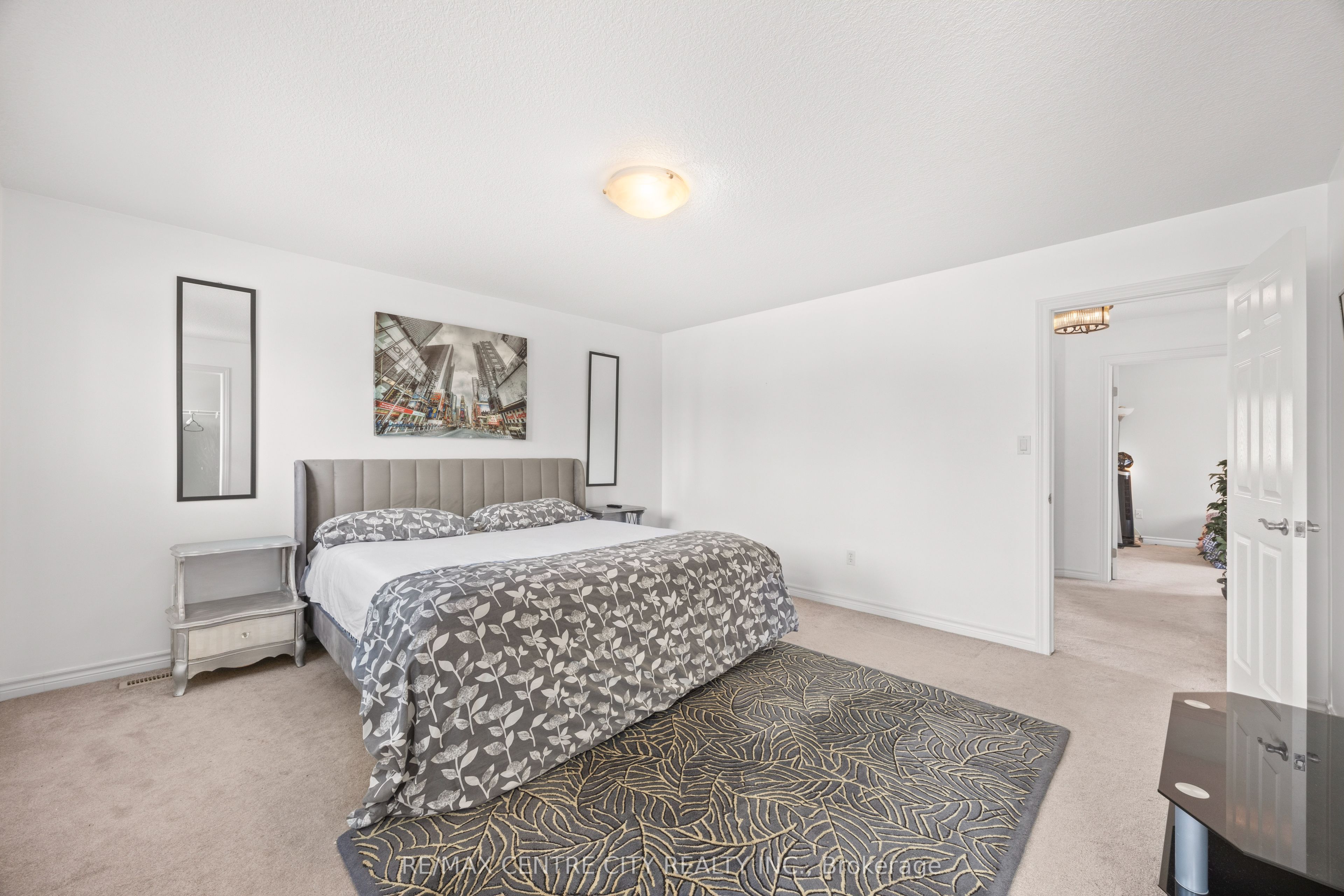 2 Fenwick Court Property Photo 22
