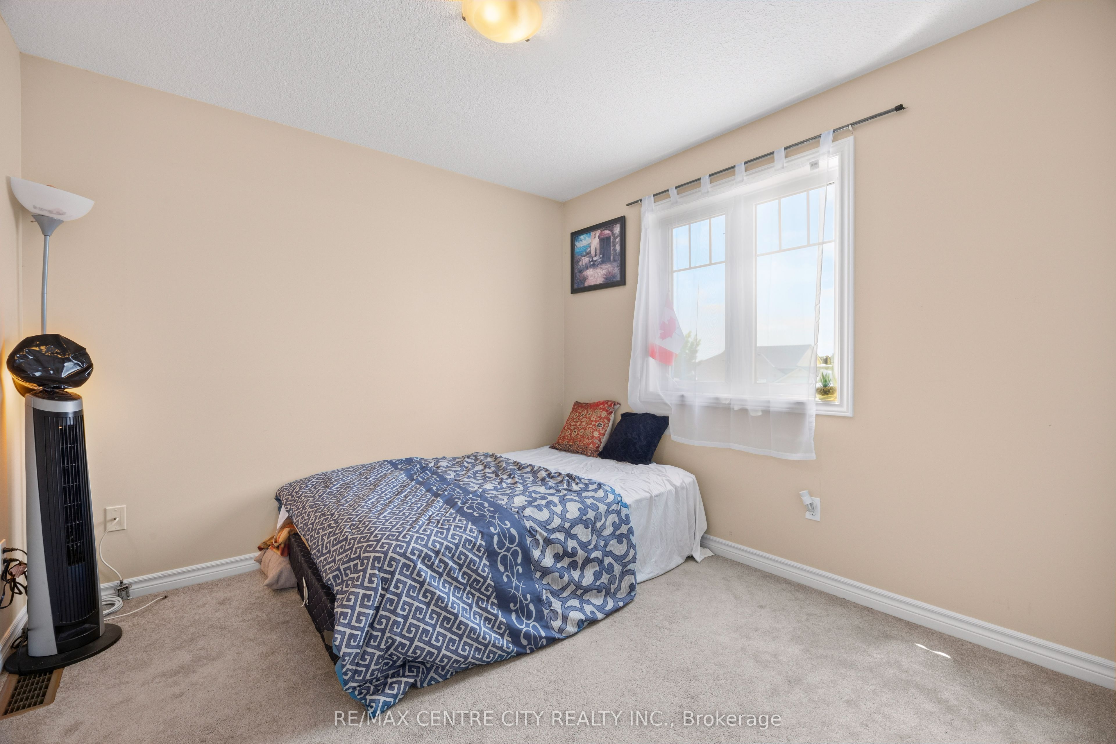 2 Fenwick Court Property Photo 25