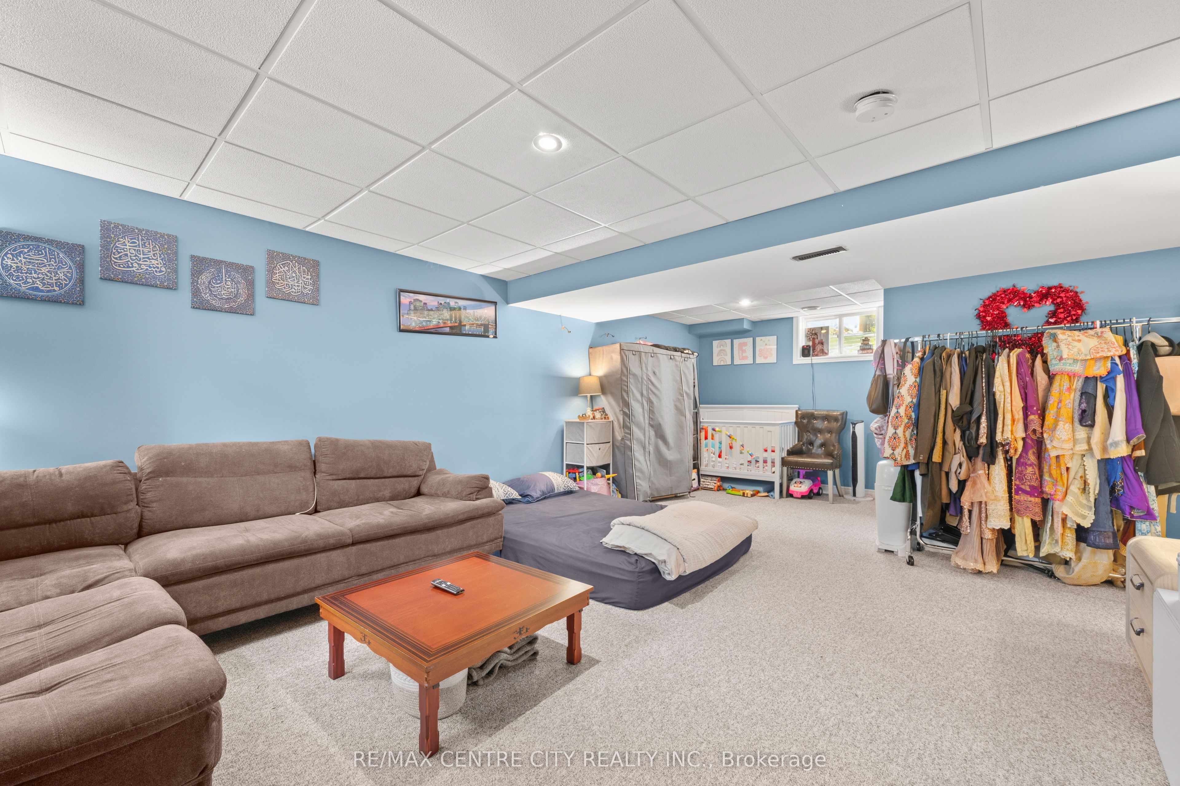 2 Fenwick Court Property Photo 31