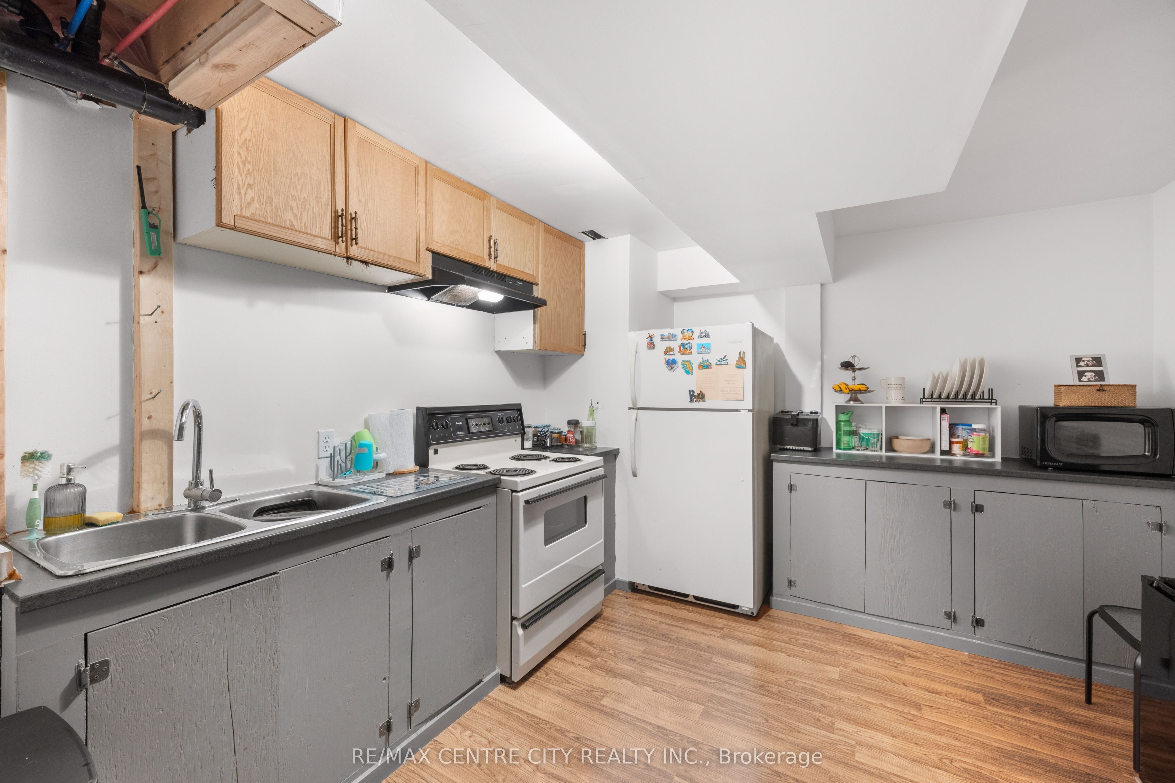 2 Fenwick Court Property Photo 34