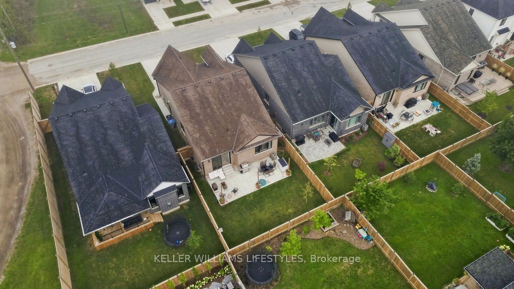 130 Scotts Drive Property Photo 26