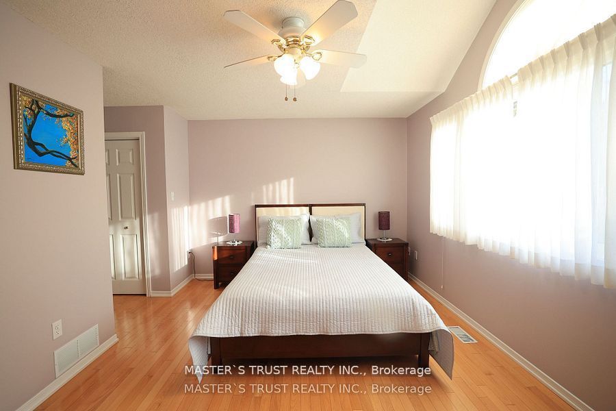 784 Gordon Street 6 Property Photo 11