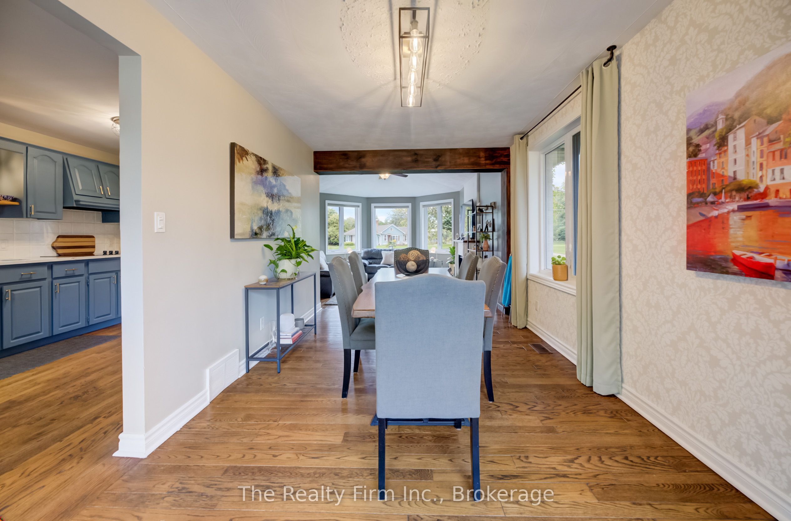 270 Talbot Street Property Photo 9