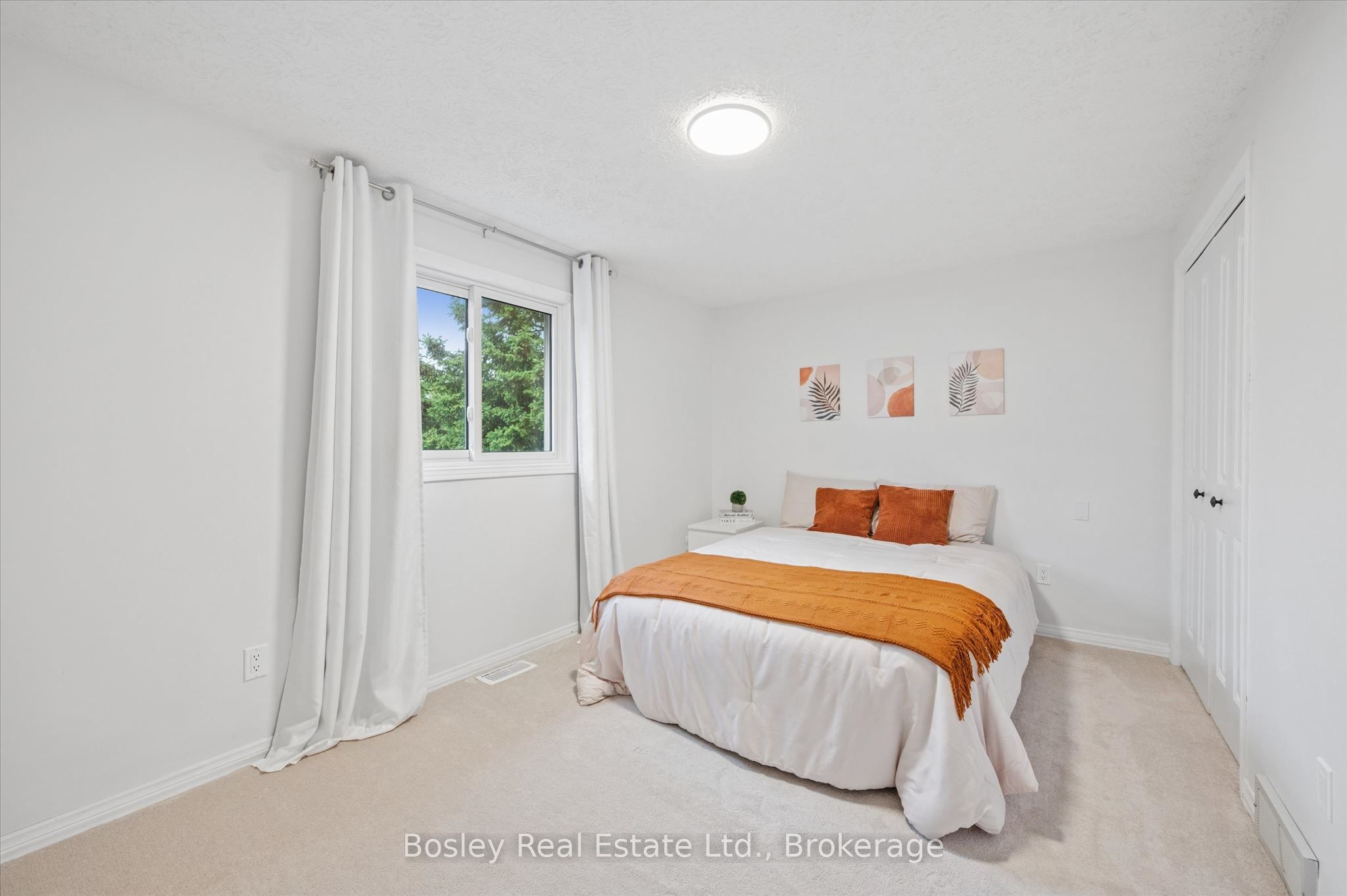 687 Champlain Boulevard Property Photo 19