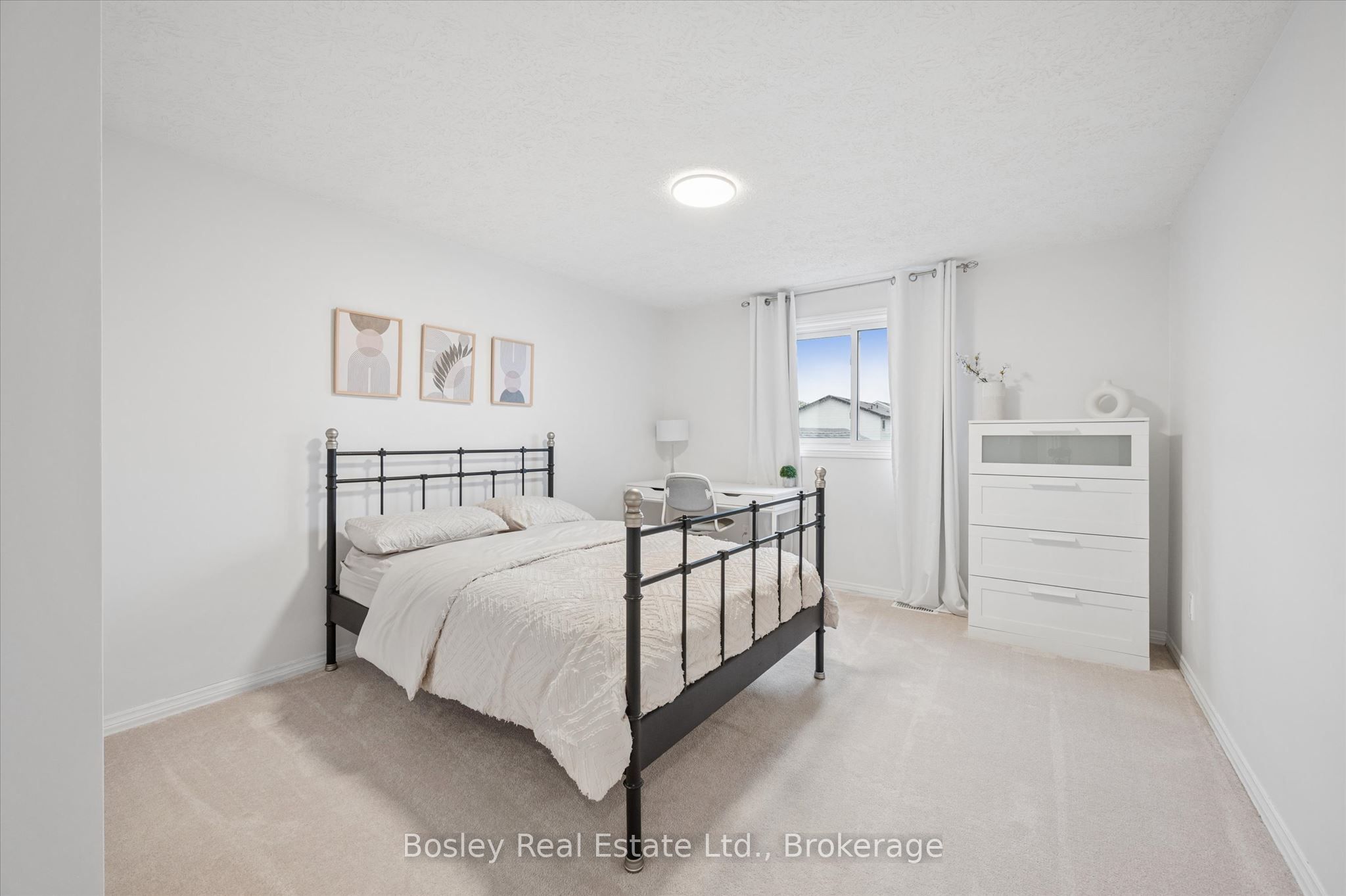 687 Champlain Boulevard Property Photo 21