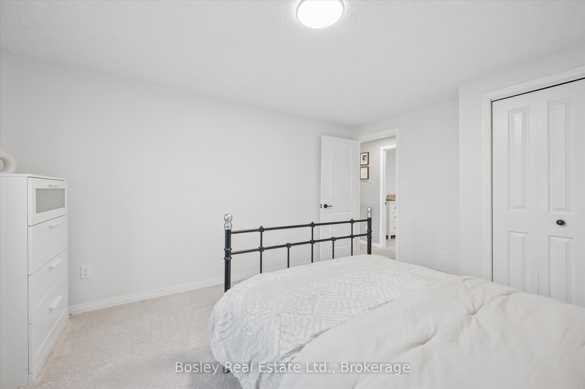 687 Champlain Boulevard Property Photo 22