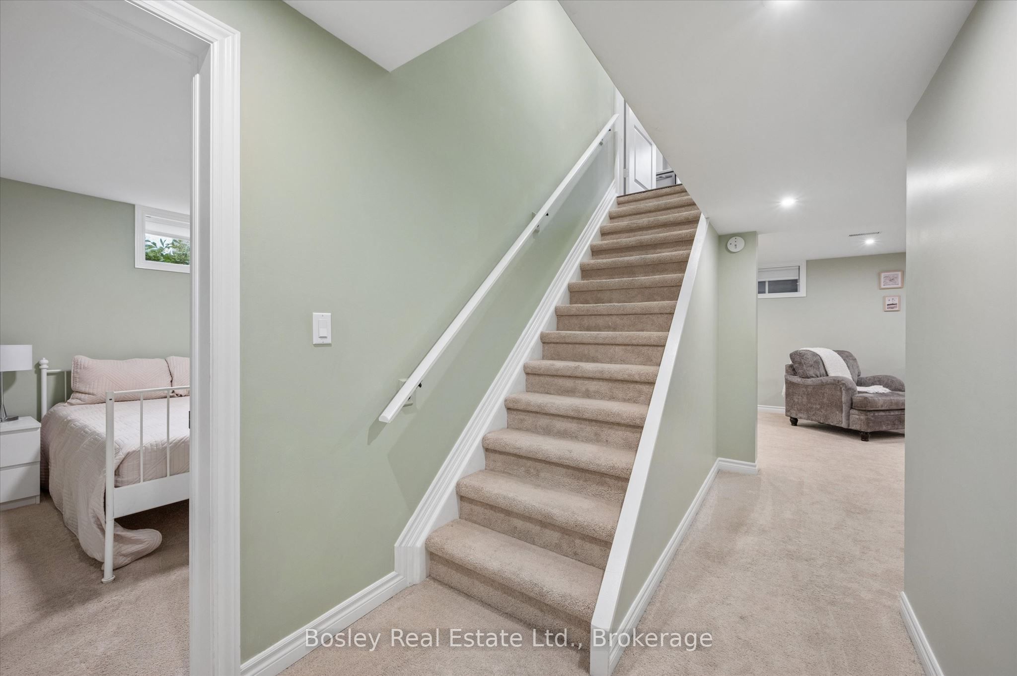 687 Champlain Boulevard Property Photo 28