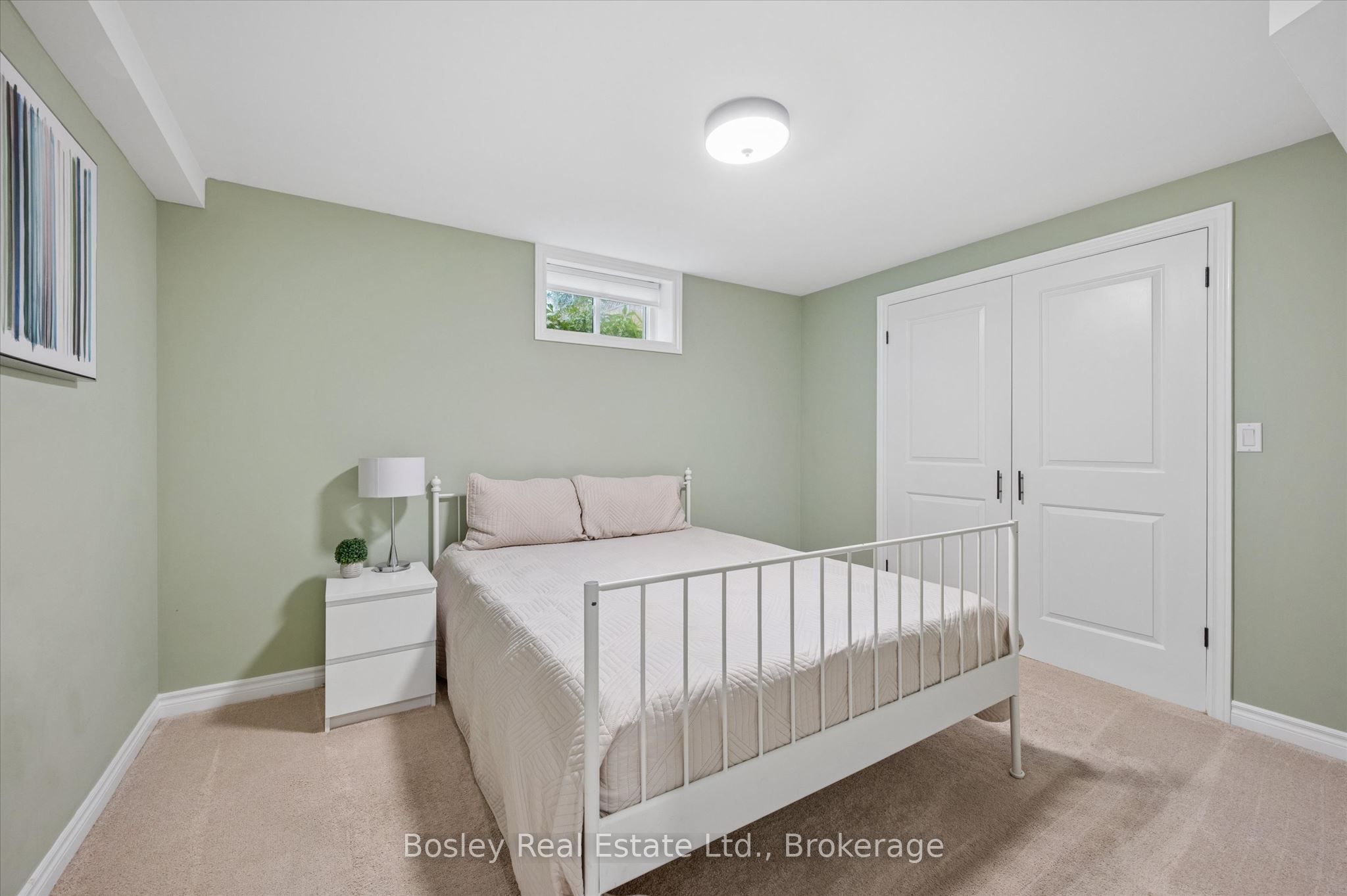 687 Champlain Boulevard Property Photo 34