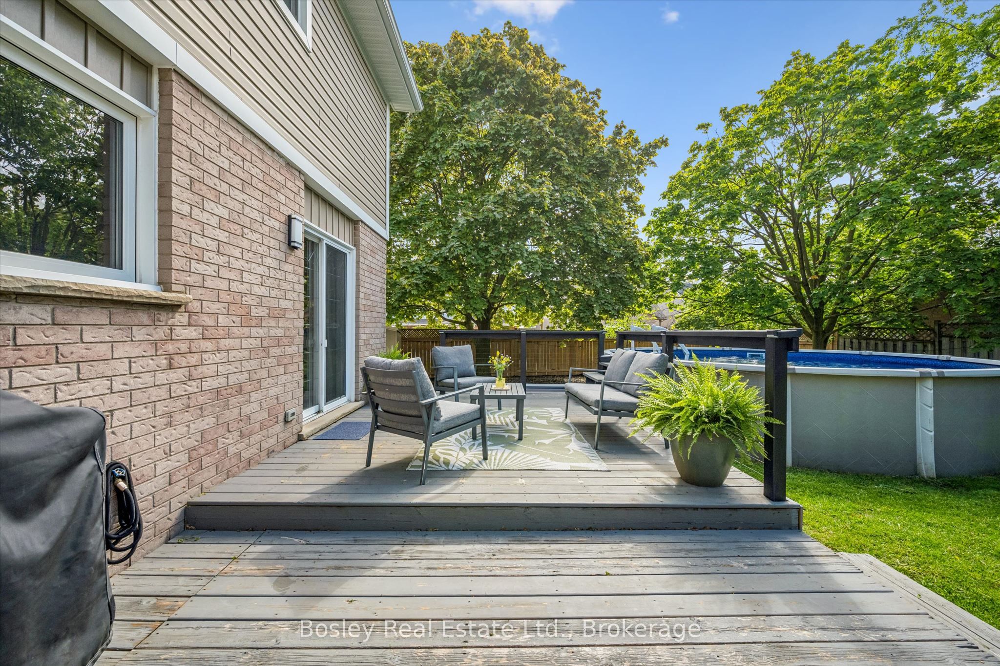 687 Champlain Boulevard Property Photo 39