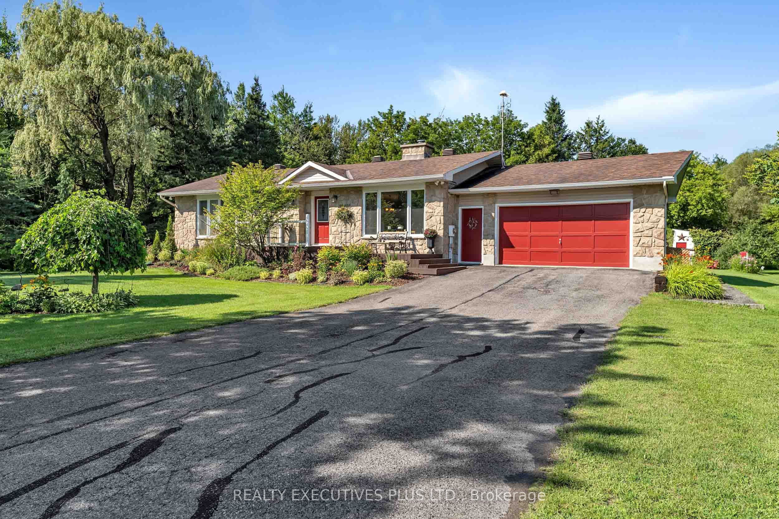3896 Schnupp Road W Property Photo 1